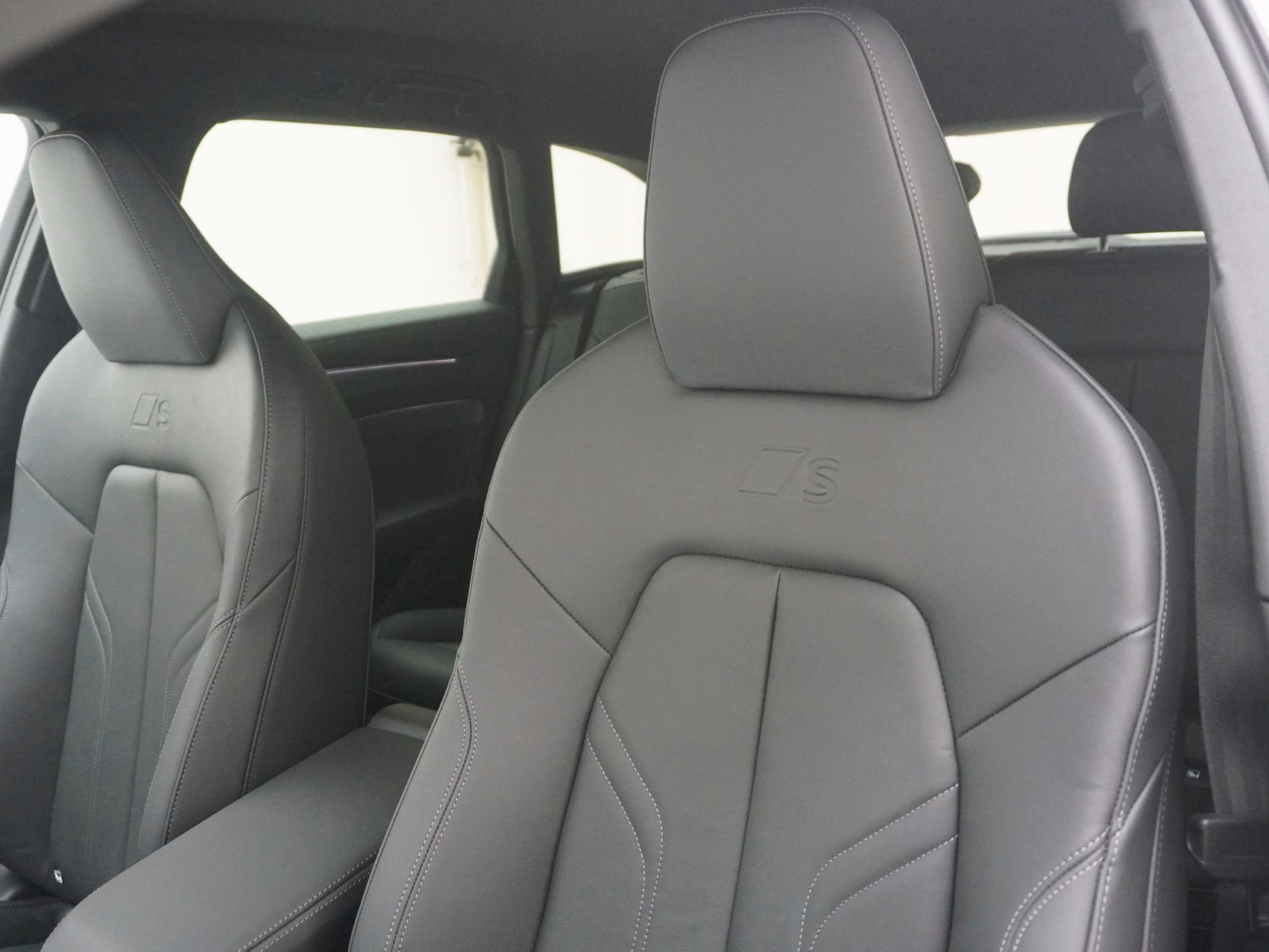 AUDI A6 Avant 2.0 e-hybrid S line quattro S-Tronic