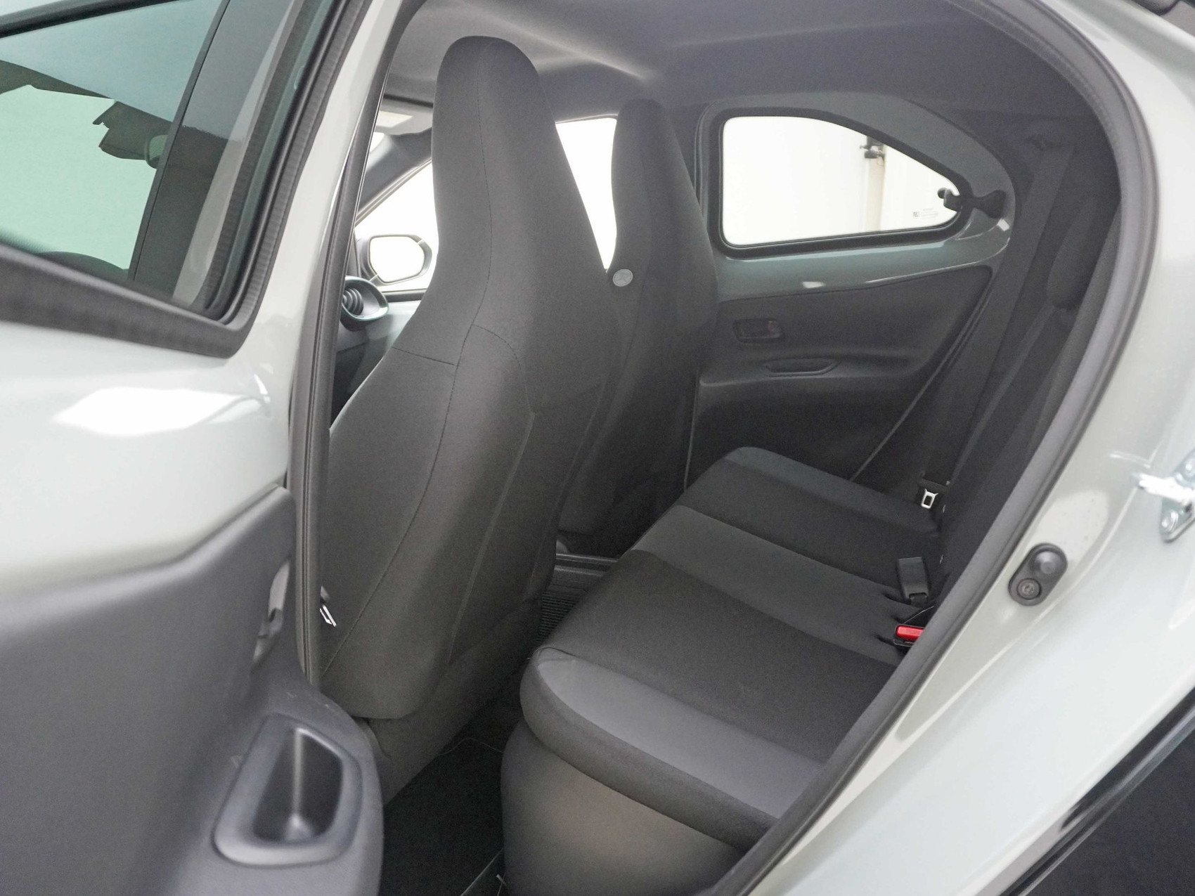 TOYOTA Aygo X 1.5 VVT-i HSD Style ** voll Hybrid **