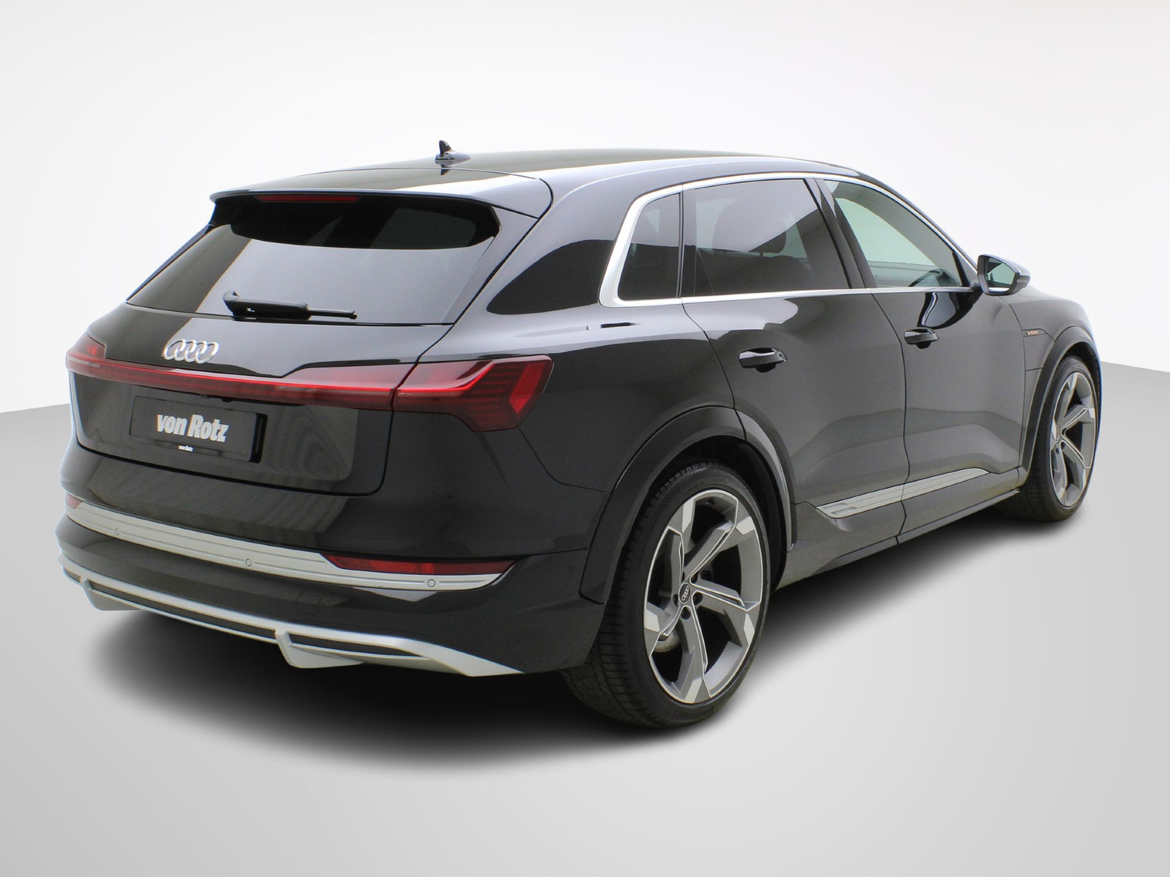 AUDI e-tron S quattro