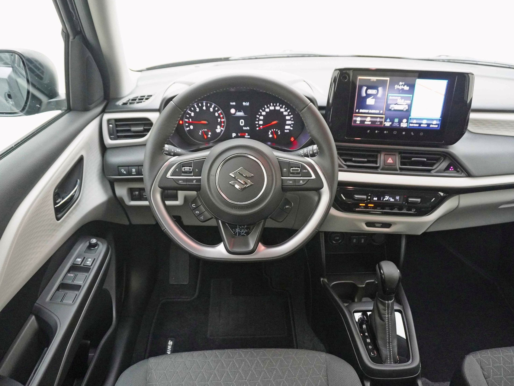 SUZUKI Swift 1.2 Sakura Hybrid