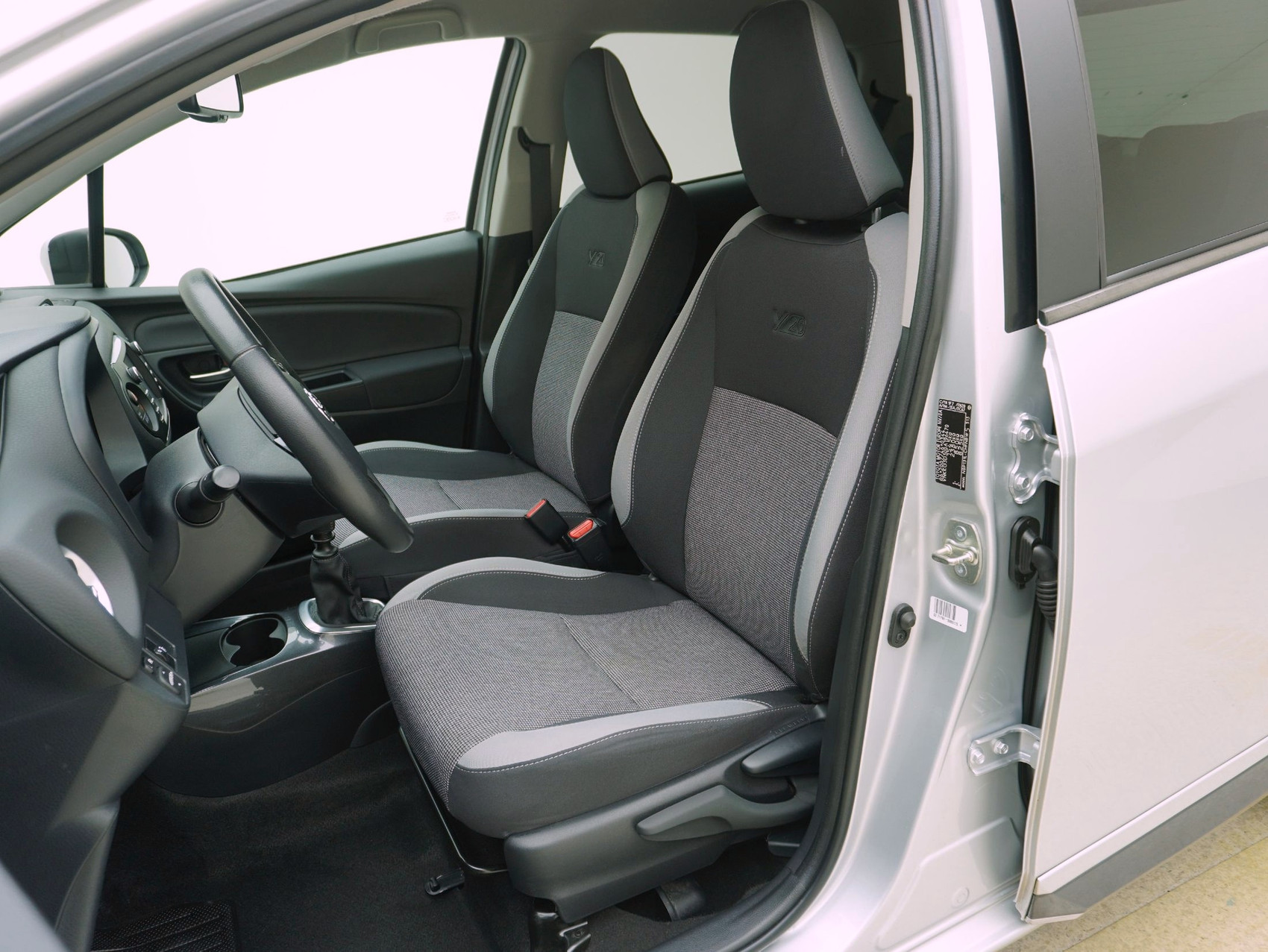 TOYOTA Yaris 1.5 VVT-iE Y20