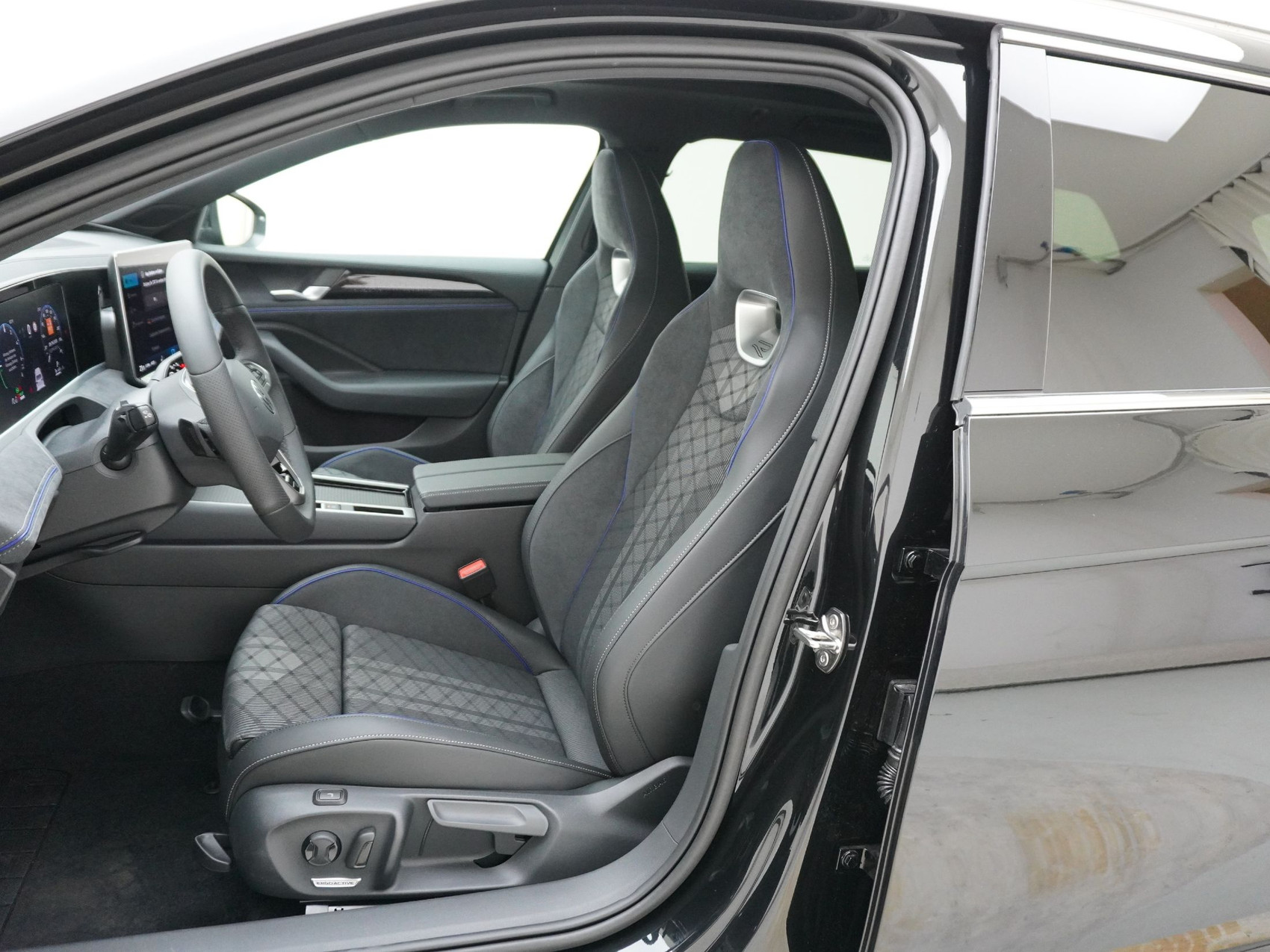 VW Passat Variant 1.5 TSI Plug-in-Hybrid R-Line