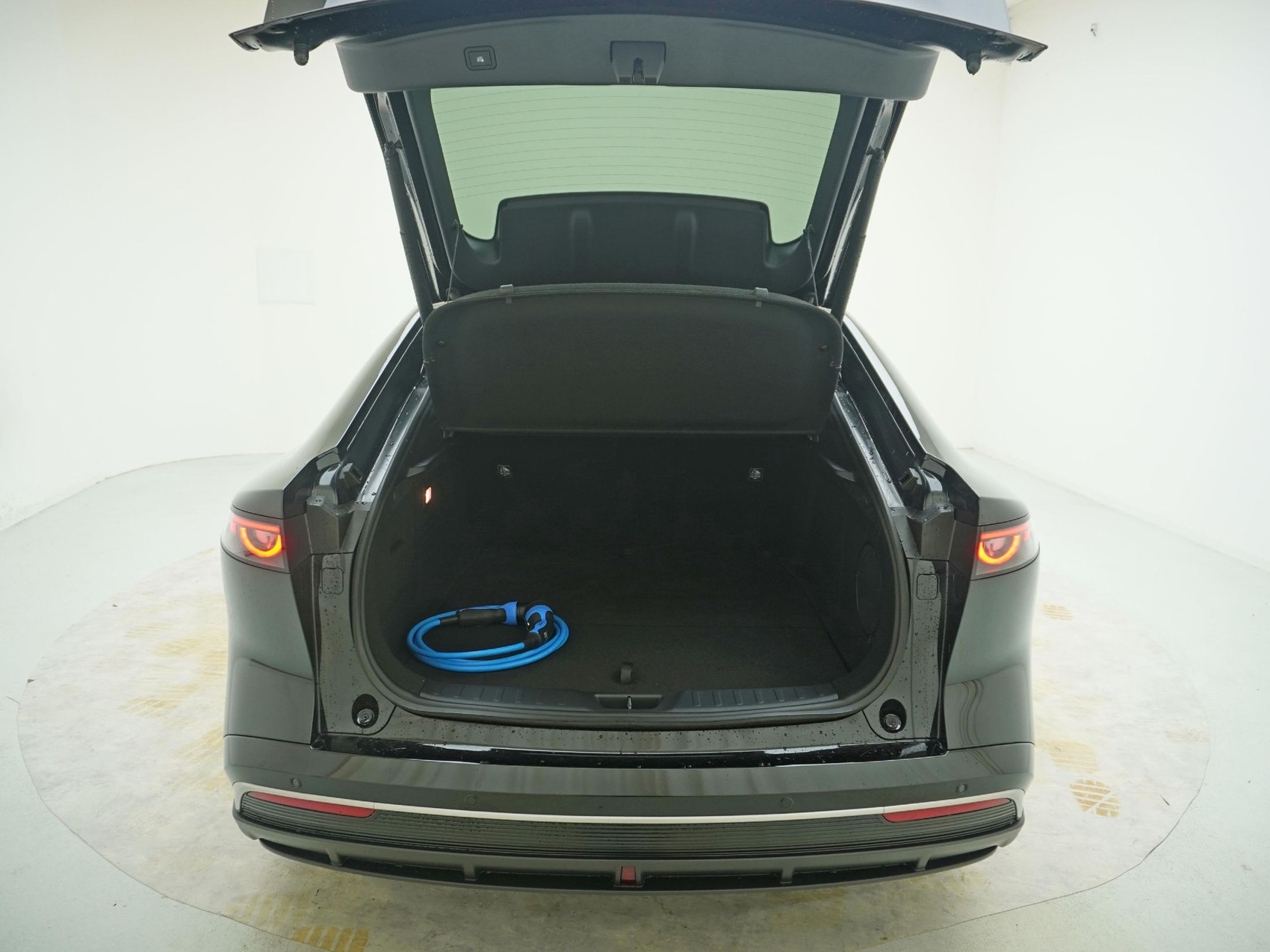 MAZDA 6e Takumi Plus