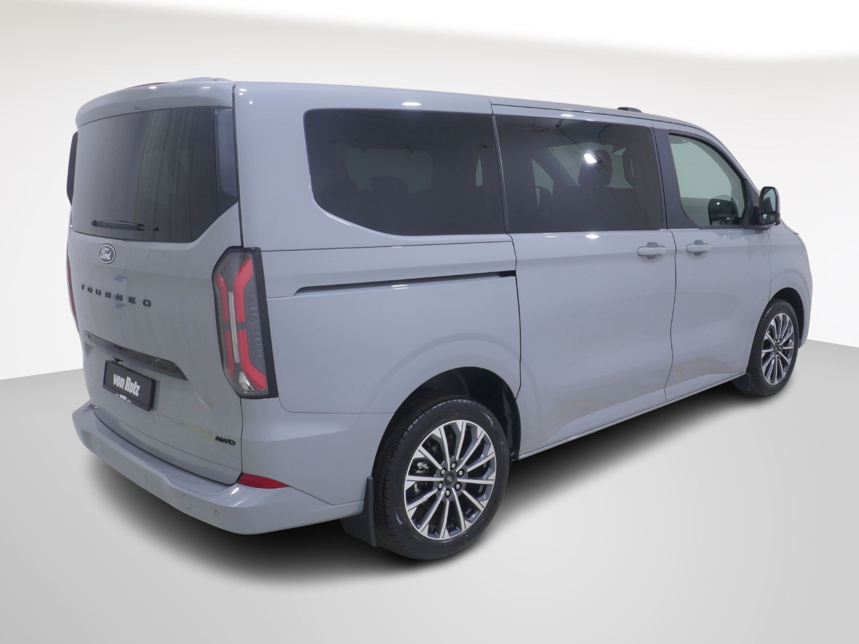 FORD Tourneo Custom 320 L1 2.0 TDCI 4×4 Titanium X
