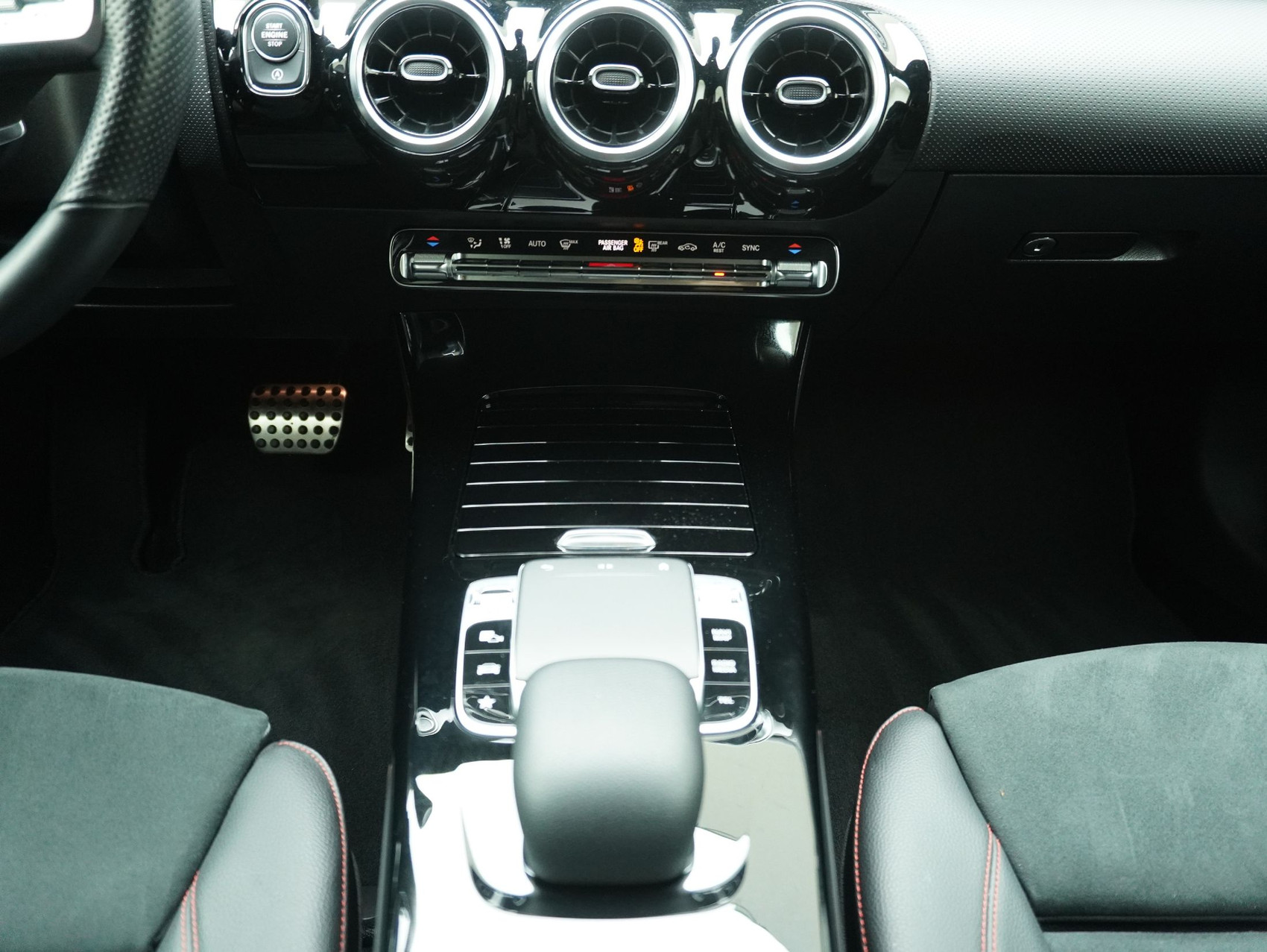 MERCEDES-BENZ A-Klasse A 200 AMG Line