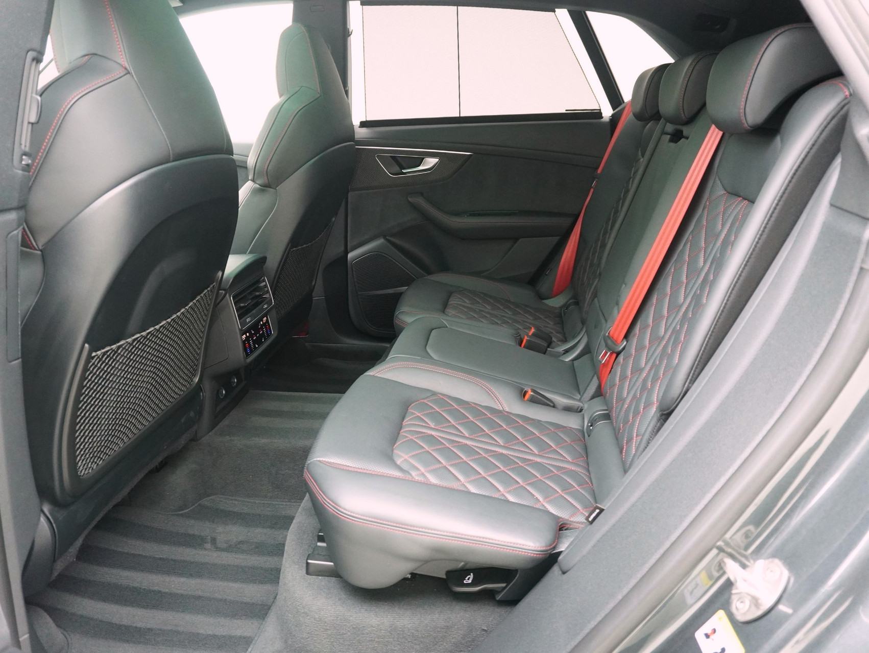 AUDI SQ8 4.0 V8 TFSI quattro T-Tronic **Vollleder/Massage-Sitze/AHK/SoftClose/Standheizung/u.v.m.**