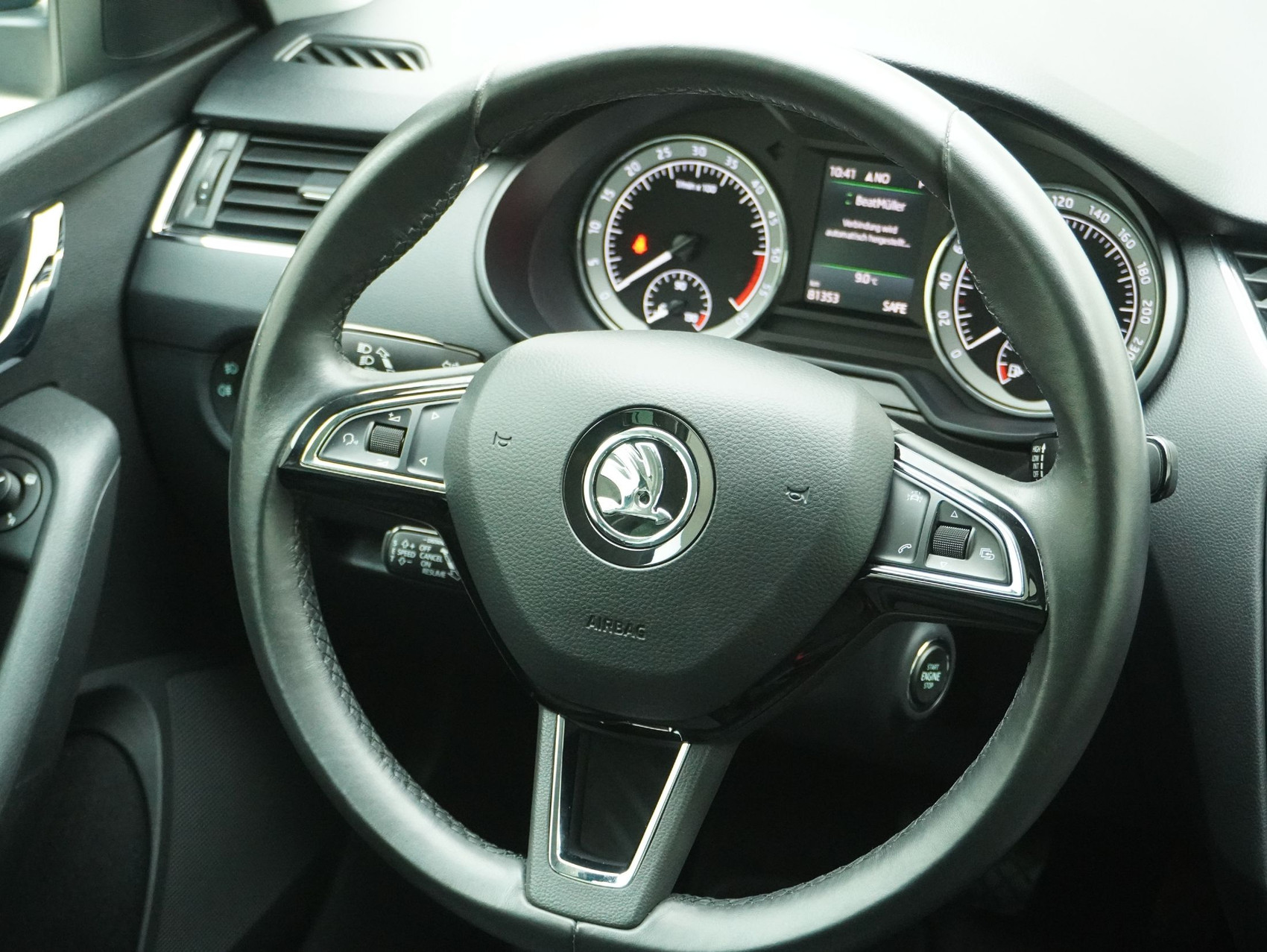 SKODA Octavia Combi 2.0 TDI DSG Style 4×4