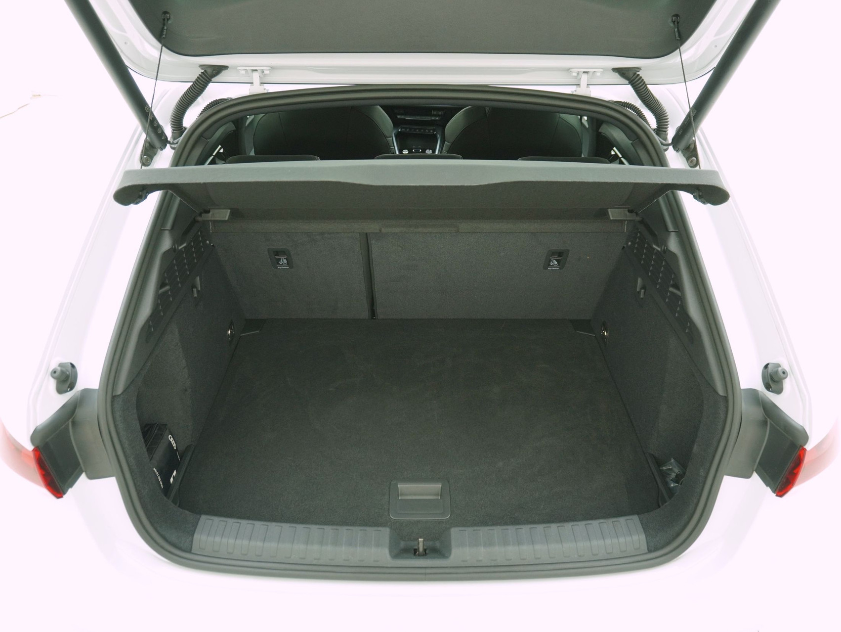 AUDI A3 Sportback 40 TFSI e S line S-Tronic **Audi Werksgarantie bis 04/2030**