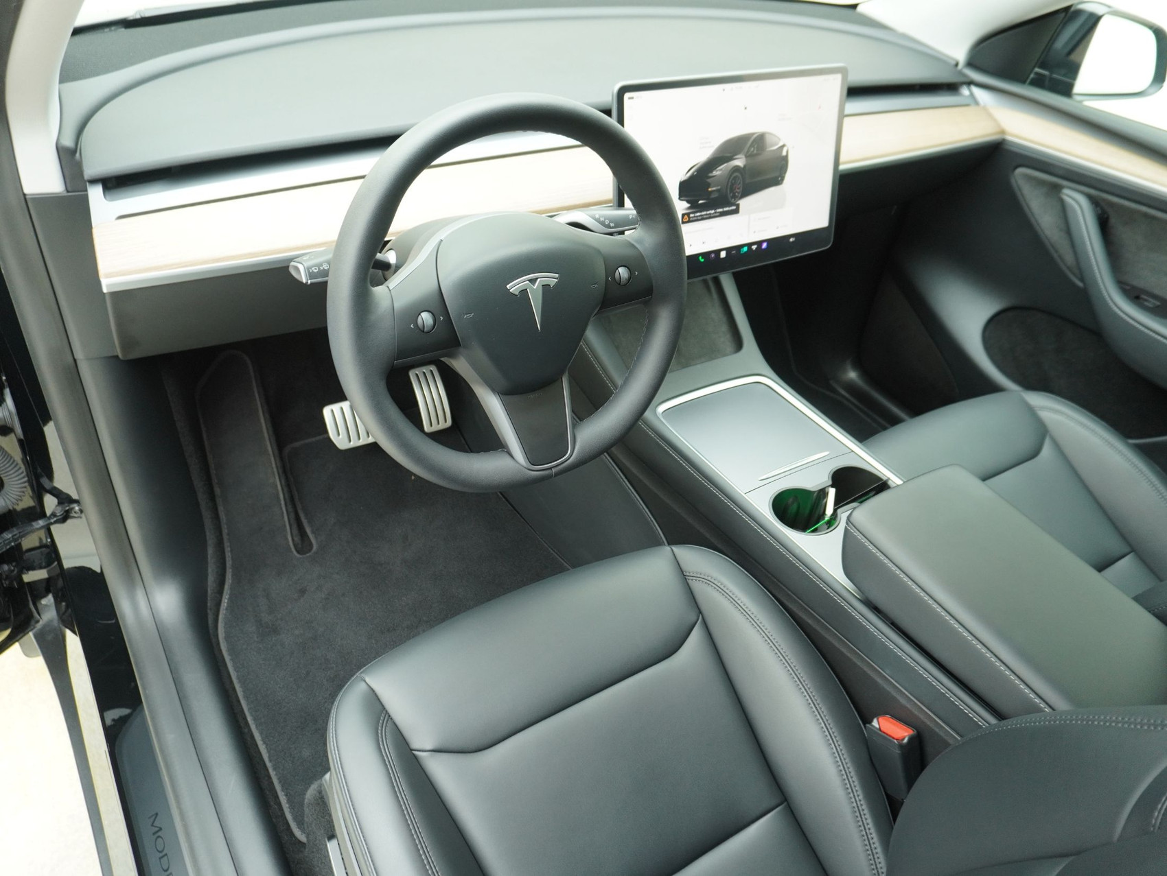 TESLA Model Y Performance D