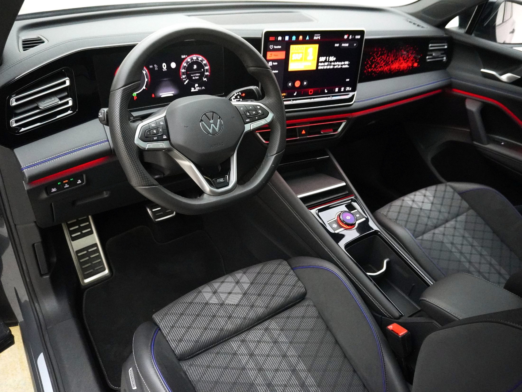 VW Tiguan 2.0 TSI DSG R-Line Black Style 4Motion (2025)