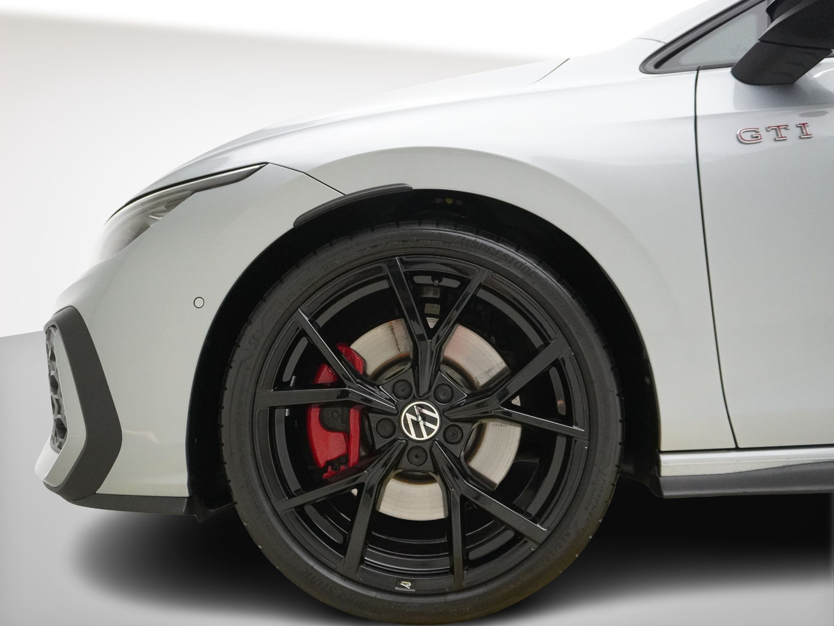 VW Golf 8.5 2.0 TSI DSG GTI Black Style (2025) ** Harman/Kardon / Head-Up / Panoramadach **