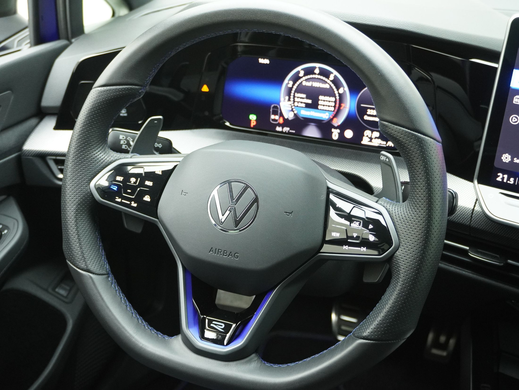 VW Golf Variant 8.5 2.0 TSI DSG R-Performance 4Motion