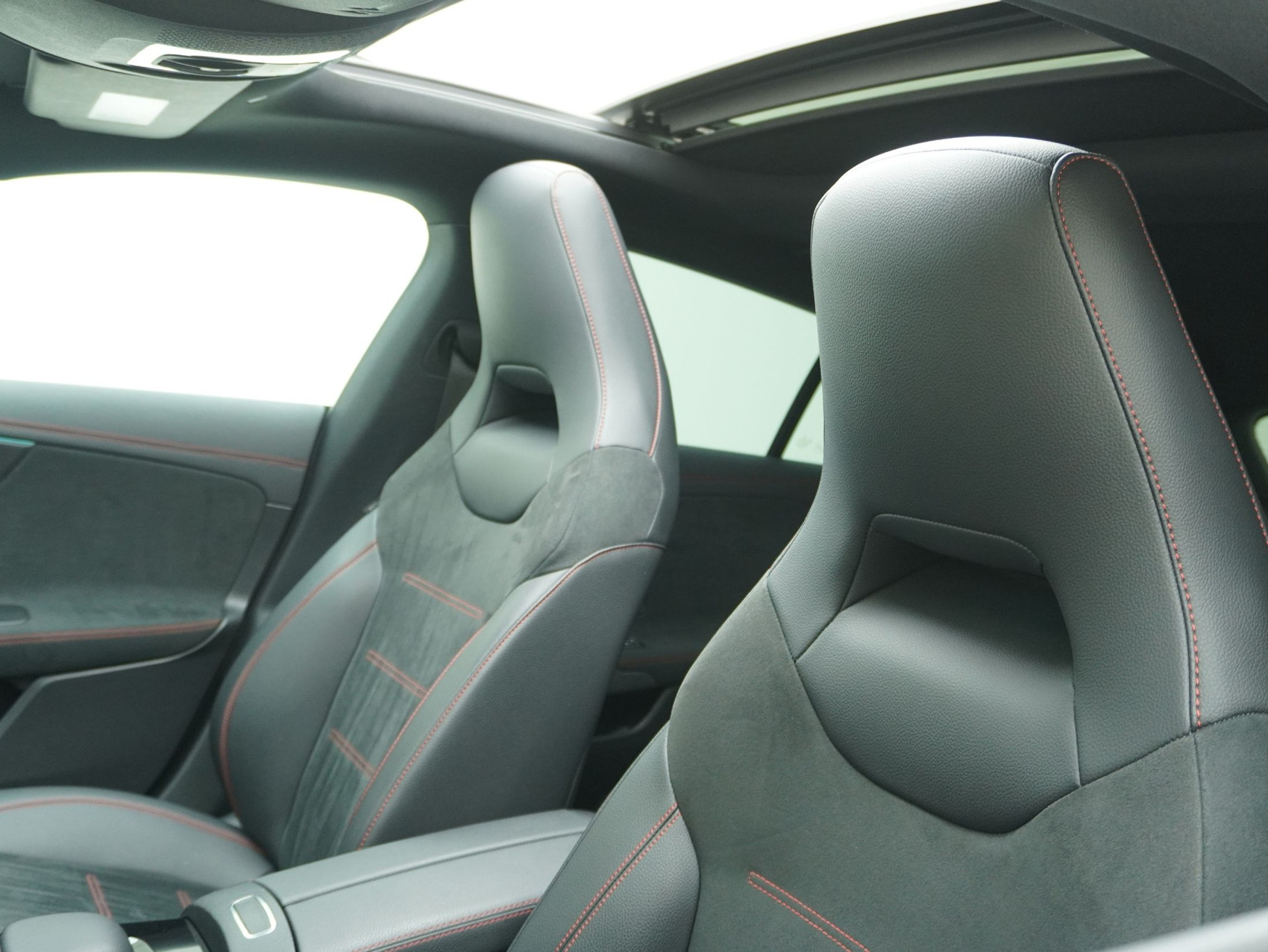 MERCEDES-BENZ CLA-Klasse CLA 250 AMG Line 4matic Shooting Brake