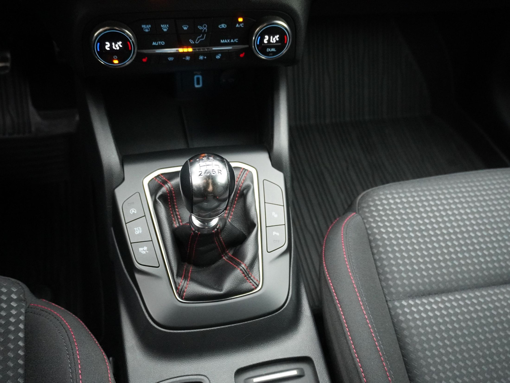 FORD Focus Station Wagon 1.0i EcoB 125 ST-Line