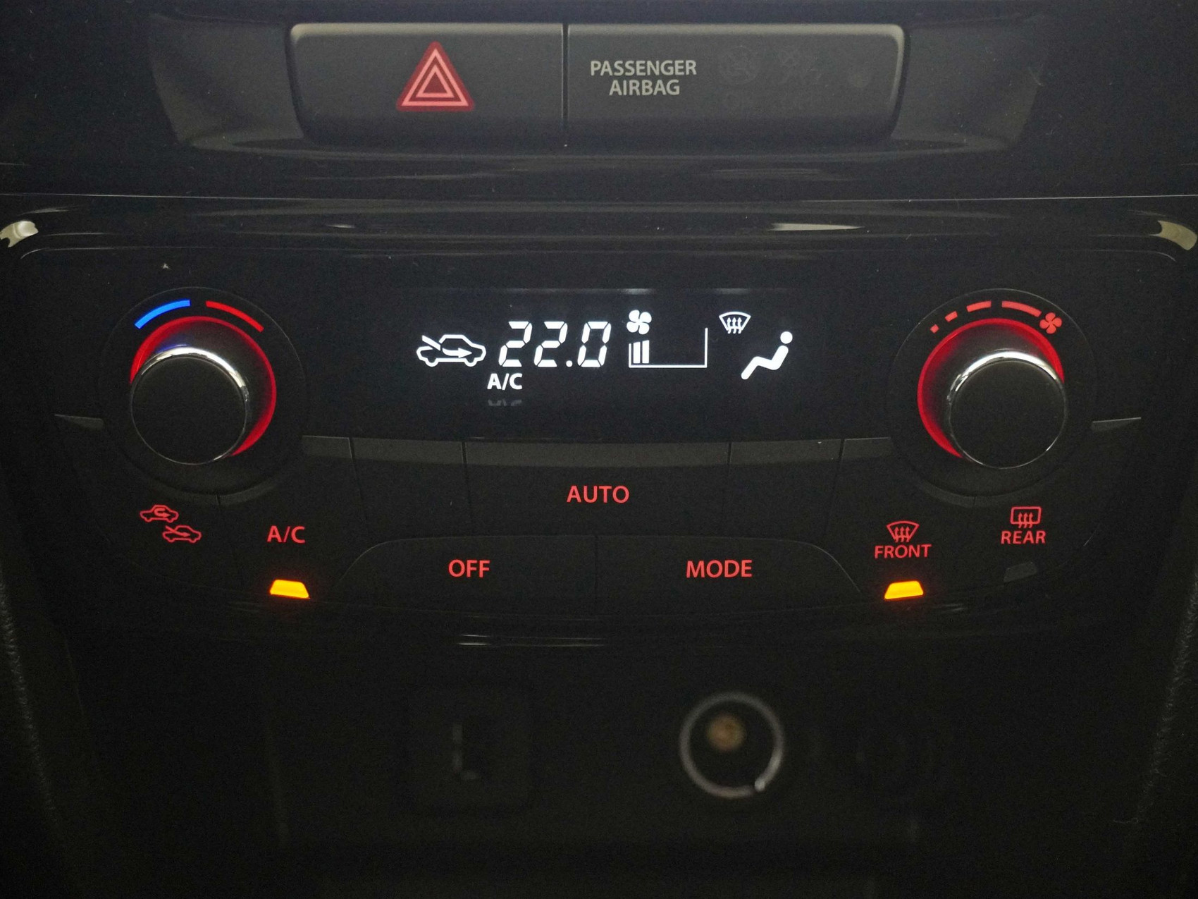 SUZUKI Vitara 1.4 T Compact Top Hybrid 4×4