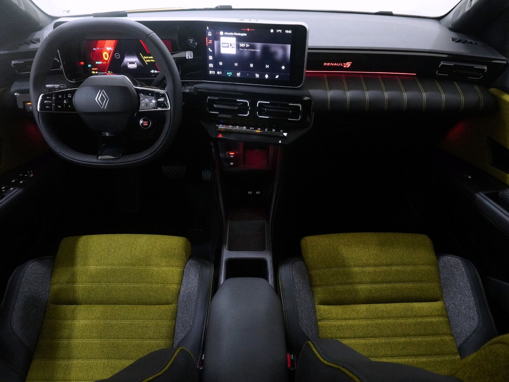 RENAULT R5 E-Tech Comfort Range iconic