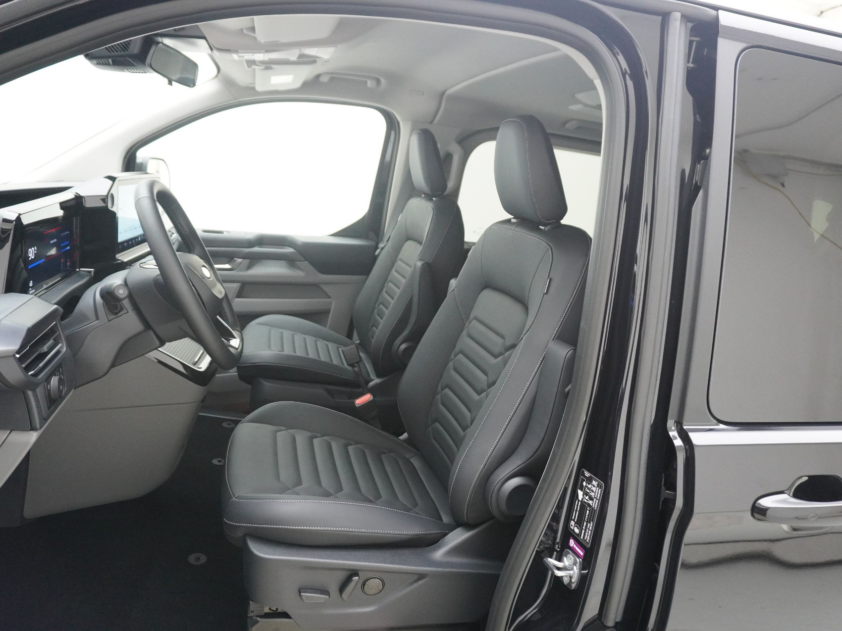 FORD Tourneo Custom 320 L1 2.0 TDCI 4×4 Titanium X