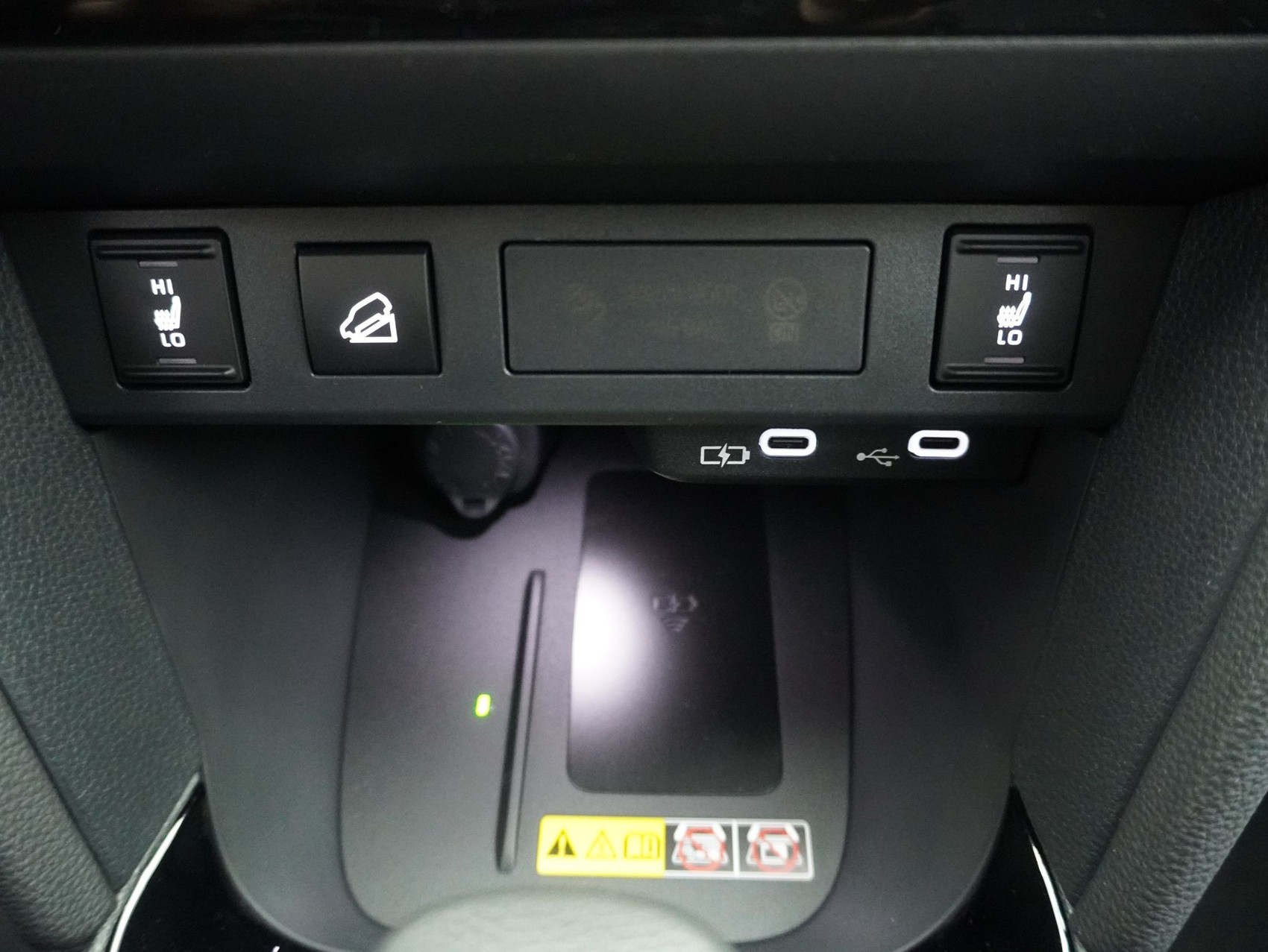 TOYOTA Yaris Cross 1.5 VVT-i HSD Trend AWD-i ** 4×4 ** inkl. 8-Fachbereifung **