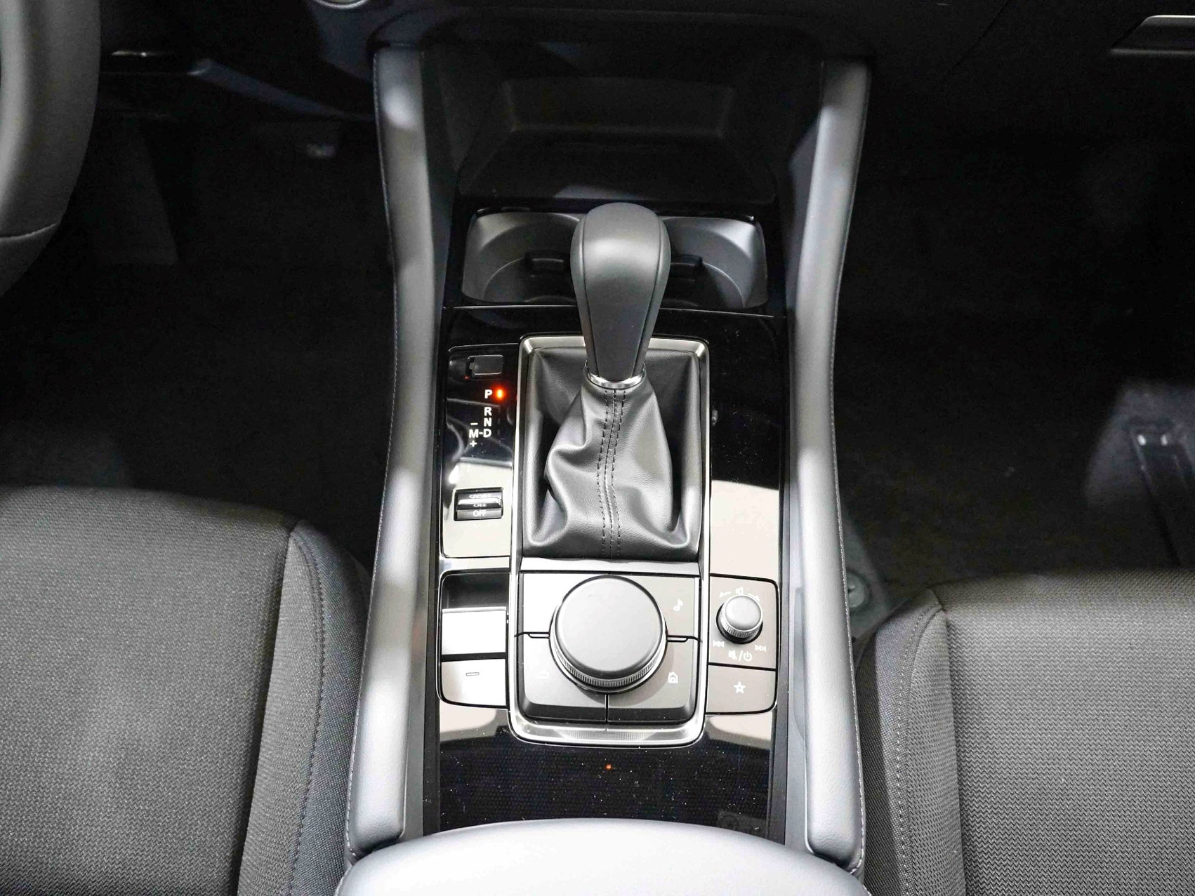 MAZDA 3 Hatchback 2.0 186 Exclusive-Line