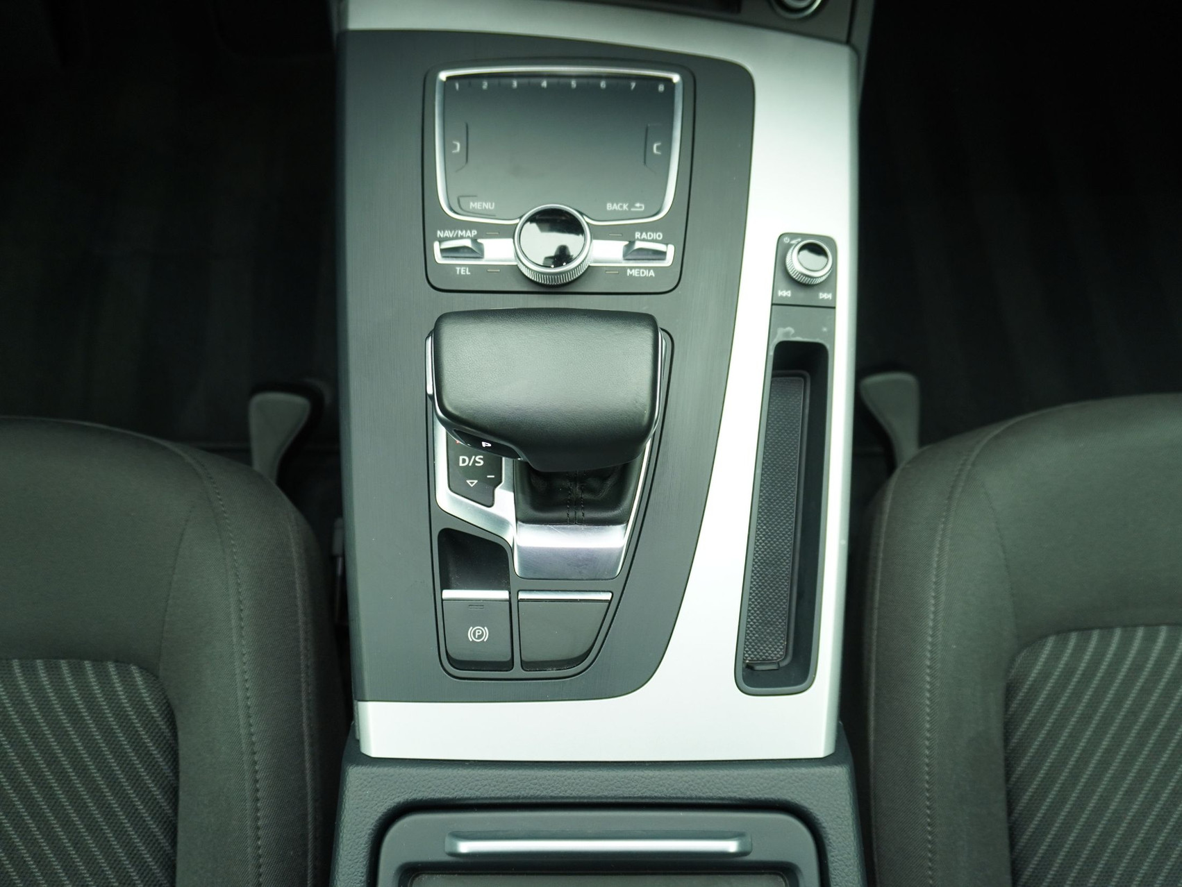 AUDI Q5 2.0 TDI DSG quattro S-Tronic