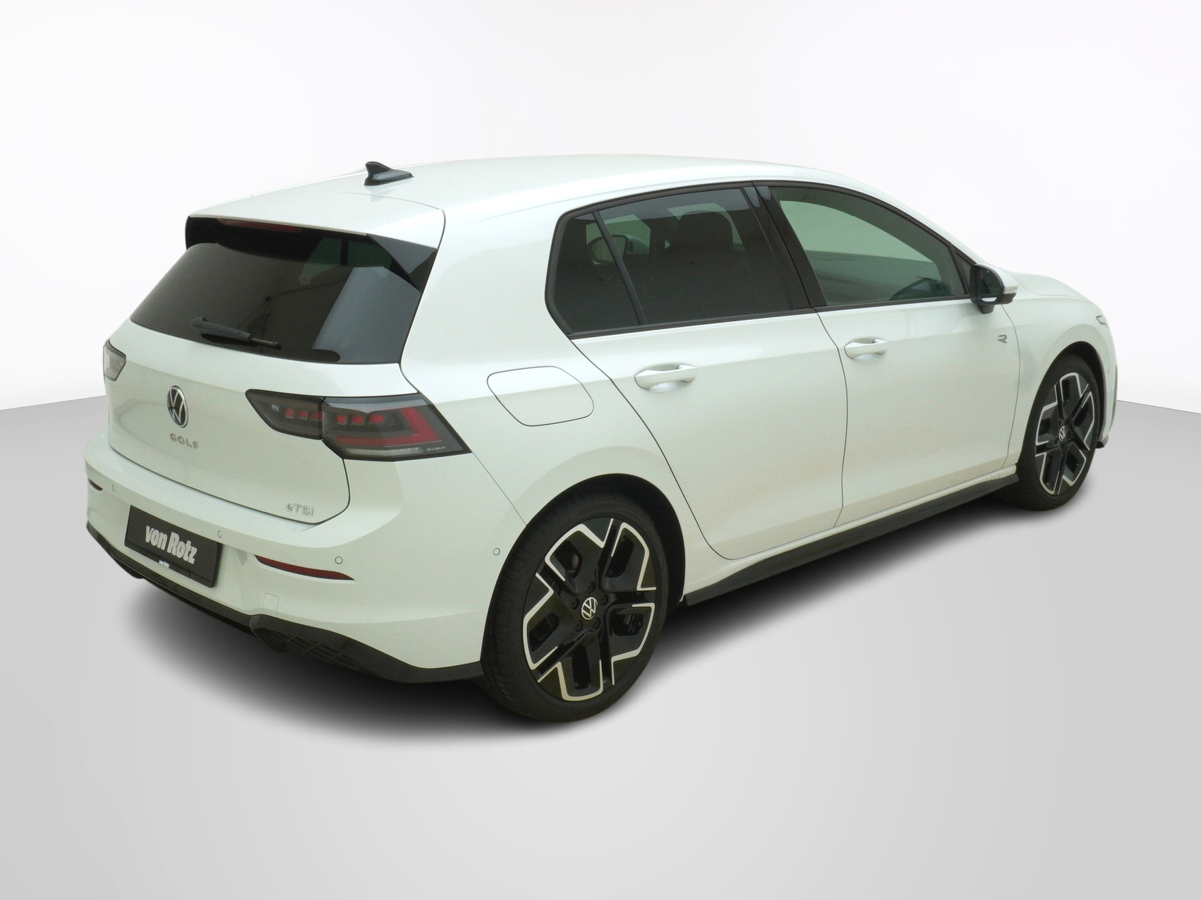 VW Golf VIII 1.5 eTSI R-Line DSG