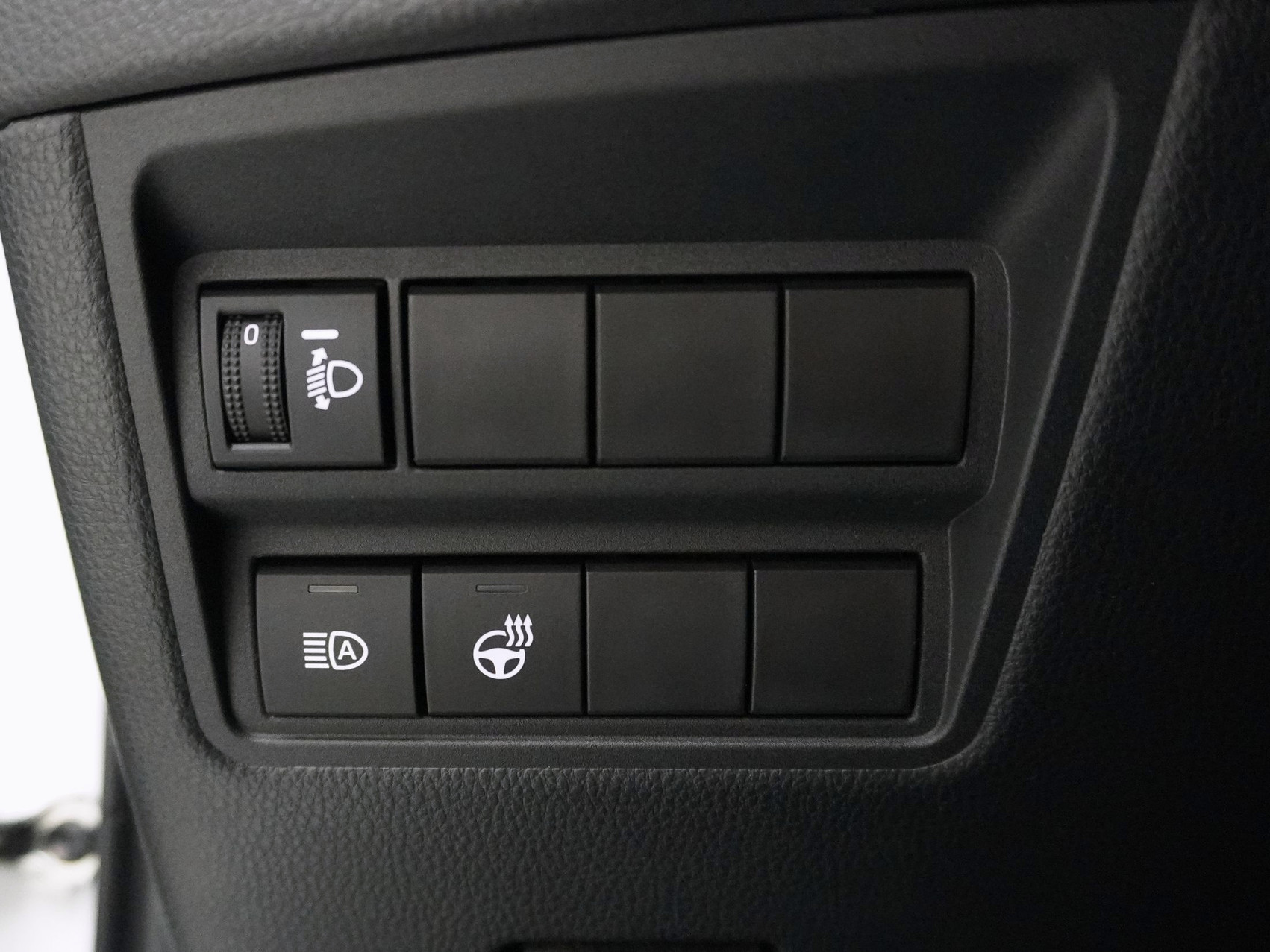 TOYOTA Yaris 1.5 VVT-i HSD Trend ** mit Lenkradheizung **