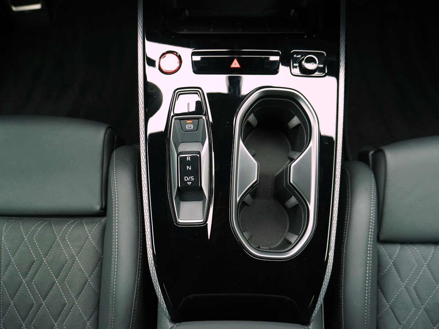 AUDI A6 Avant 40 TDI S line quattro S-Tronic **Audi Werksgarantie bis 05/2030**