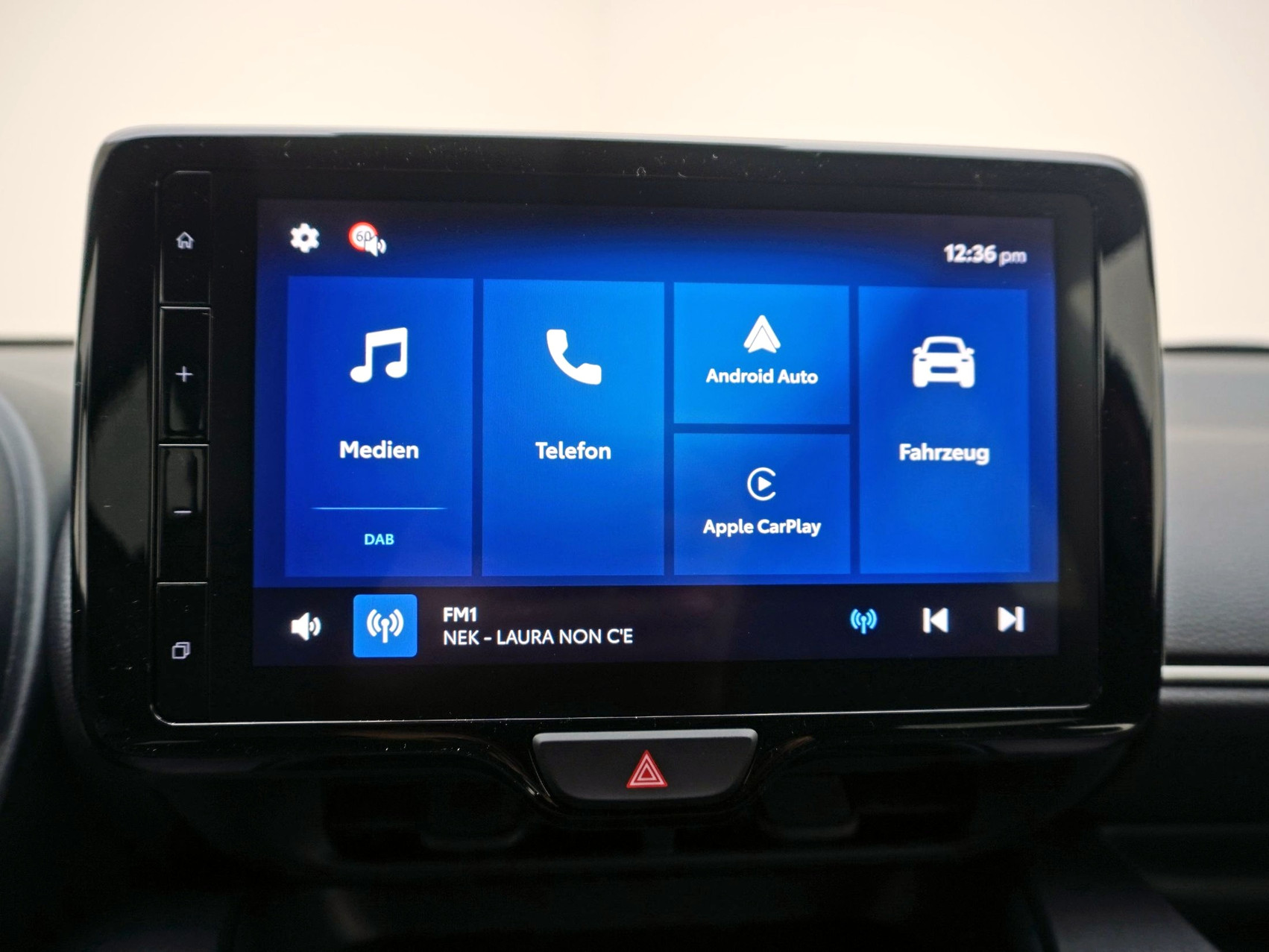 MAZDA 2 1.5 Hybrid Homura