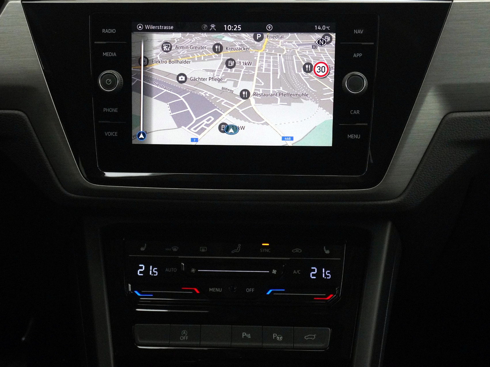 VW Touran 1.5 TSI R-Line DSG