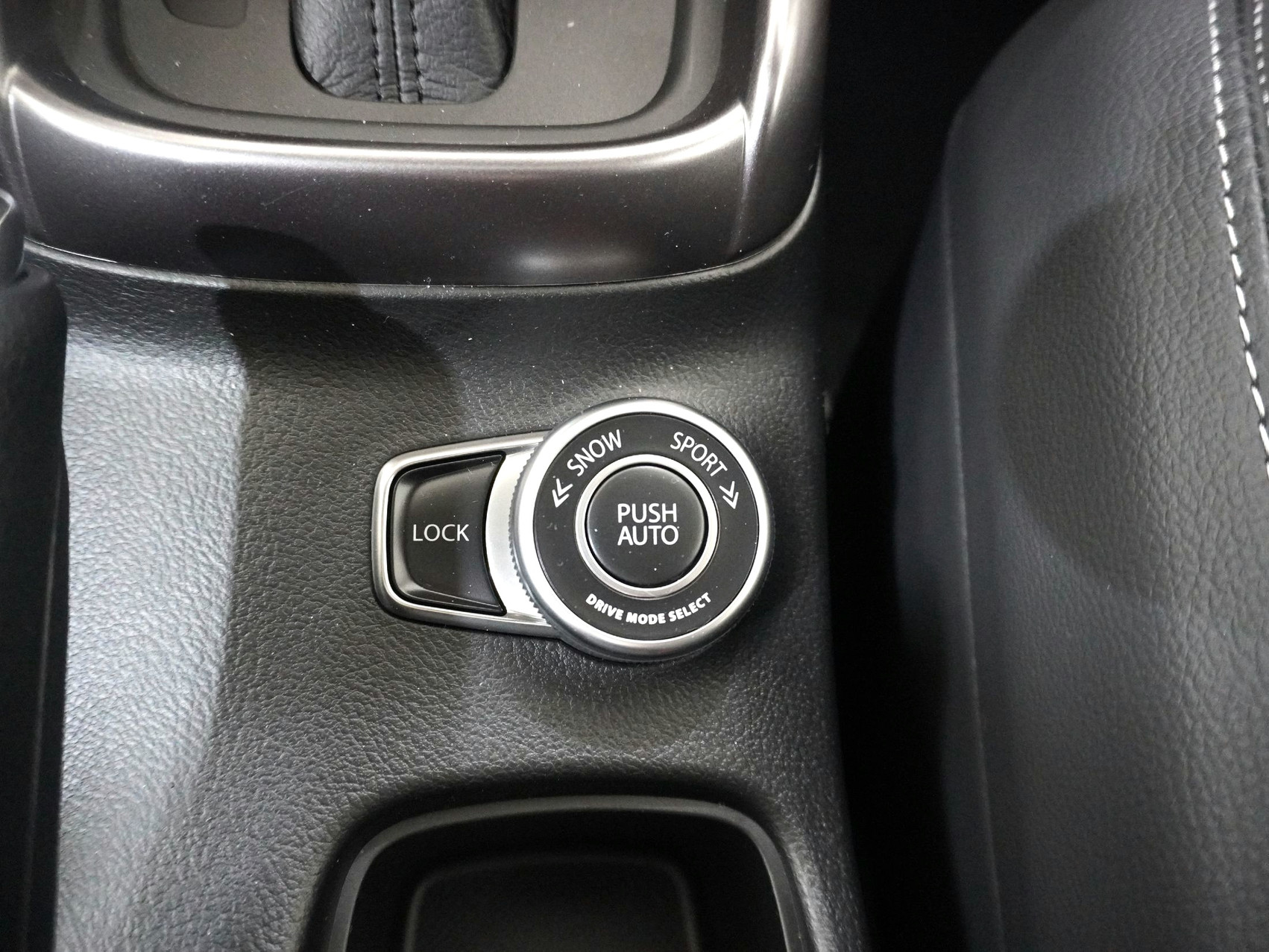 SUZUKI S-Cross 1.5 Compact Top Hybrid 4×4