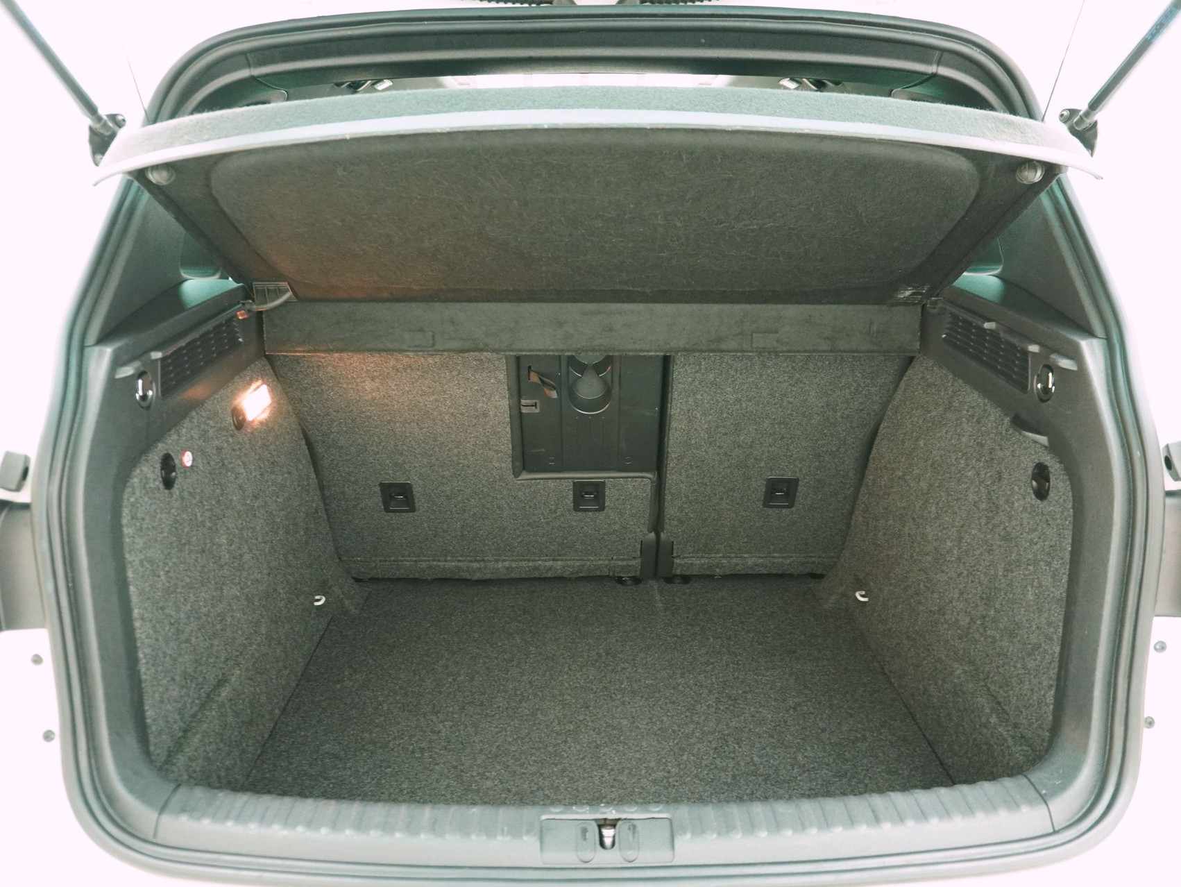 VW Tiguan 2.0 TDI DSG R-Line 4Motion