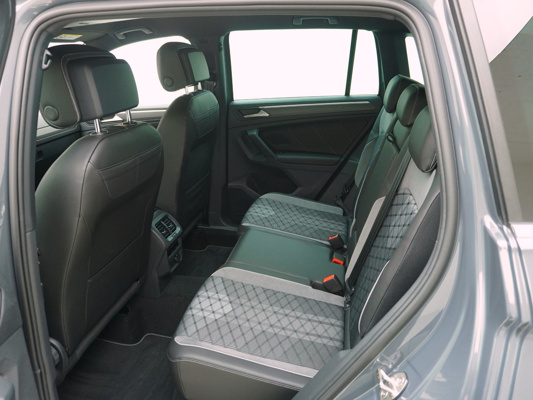 VW Tiguan 2.0 TDI DSG R-Line 4Motion