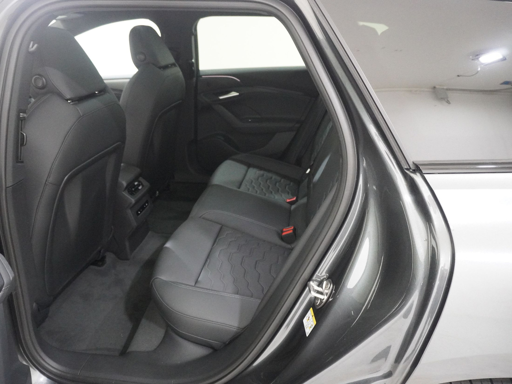 AUDI A6 e-tron Avant quattro S line