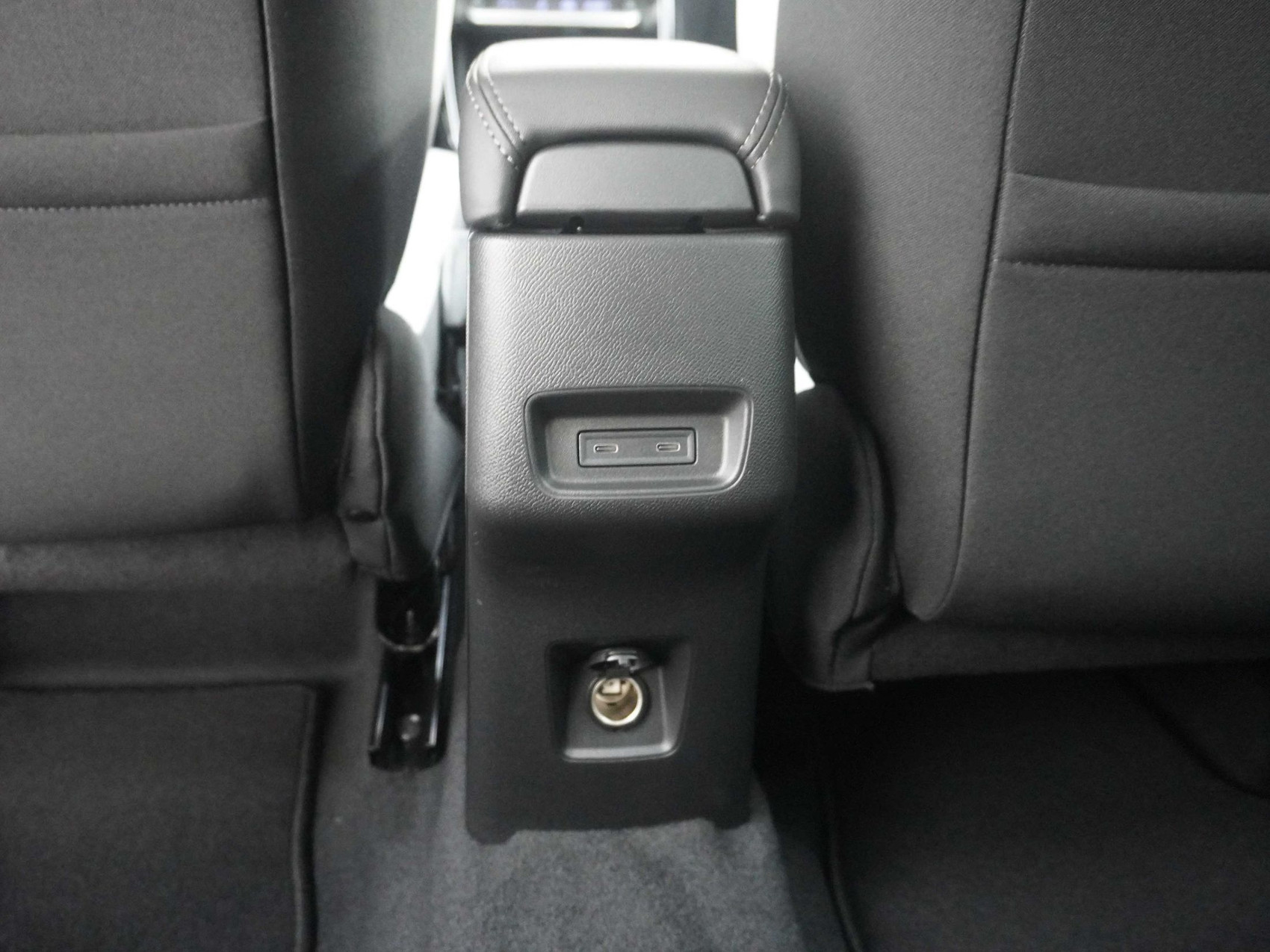 CITROËN C3 Aircross 1.2 Hybrid PLUS