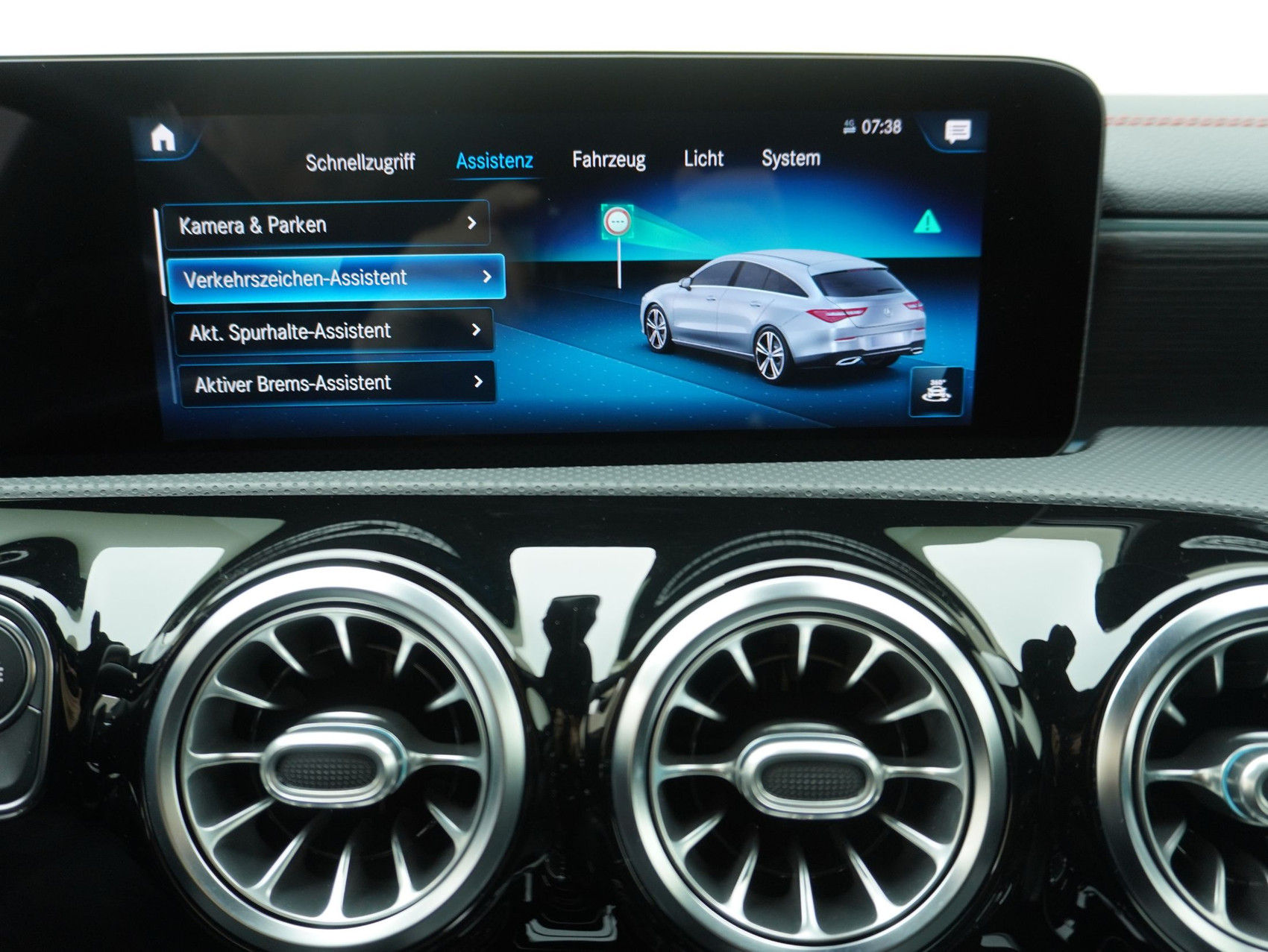 MERCEDES-BENZ CLA-Klasse CLA 250 AMG Line 4matic Shooting Brake