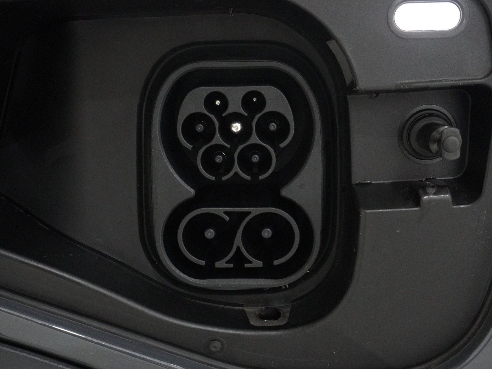 VW Passat Variant 1.5 TSI Plug-in-Hybrid R-Line