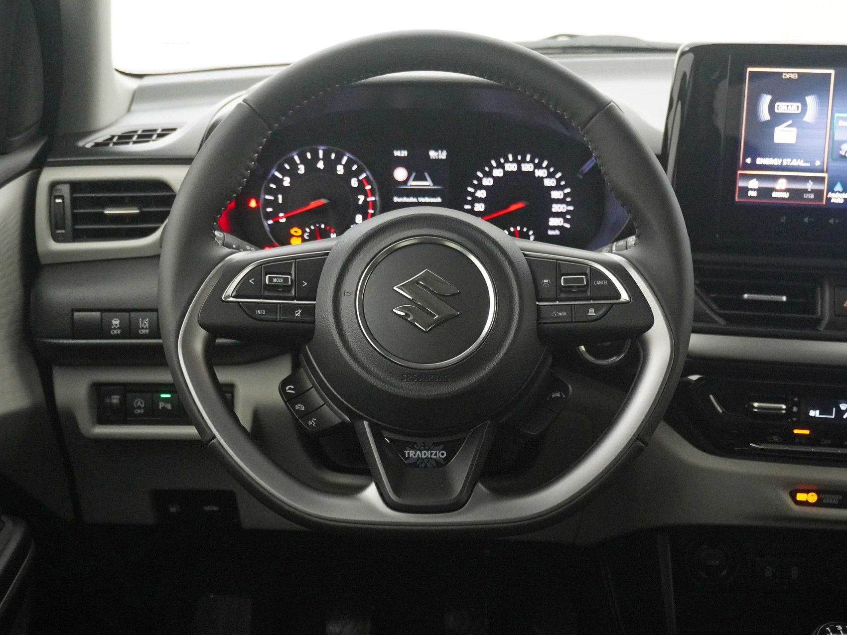 SUZUKI Swift 1.2 Tradizio Top Hybrid 4×4