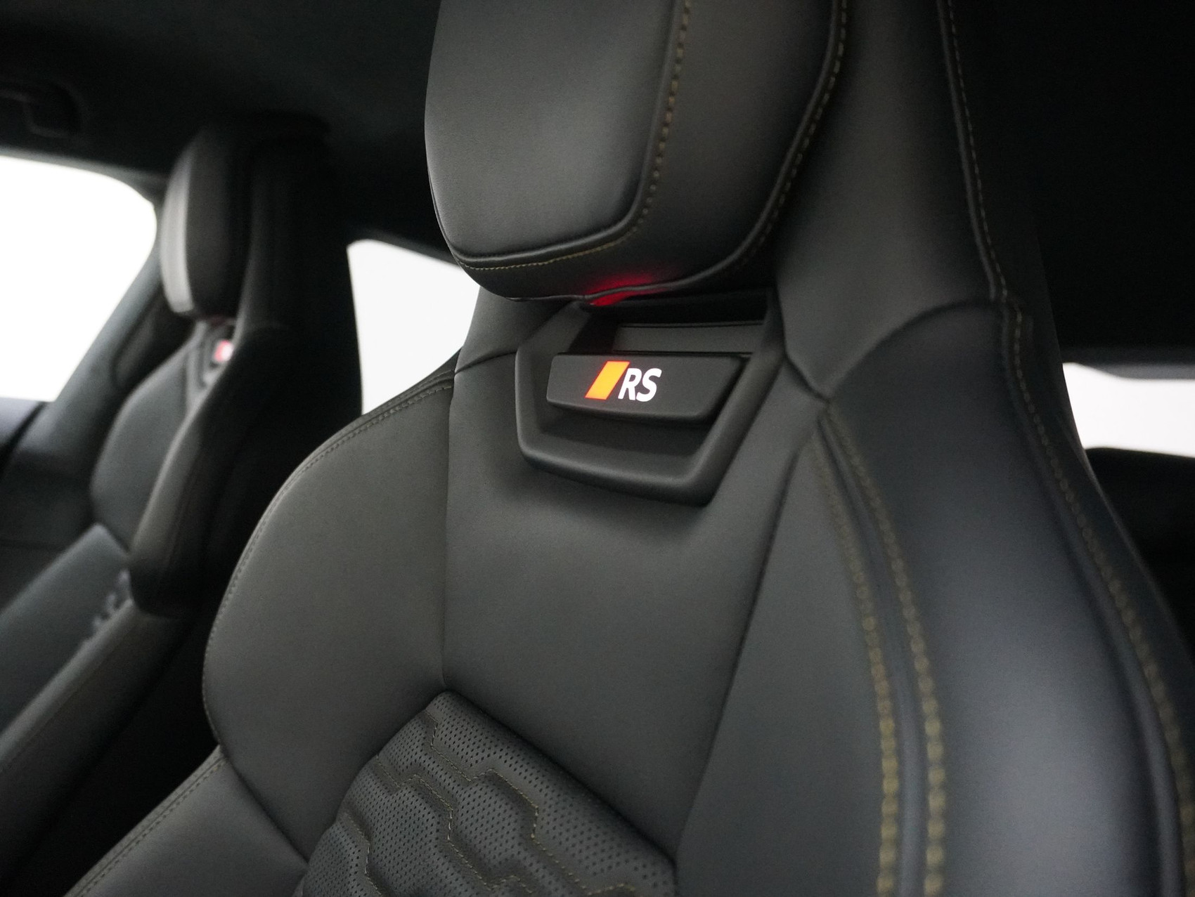 AUDI e-tron GT RS quattro performance ** Audi Werksgarantie bi s 07/2029**