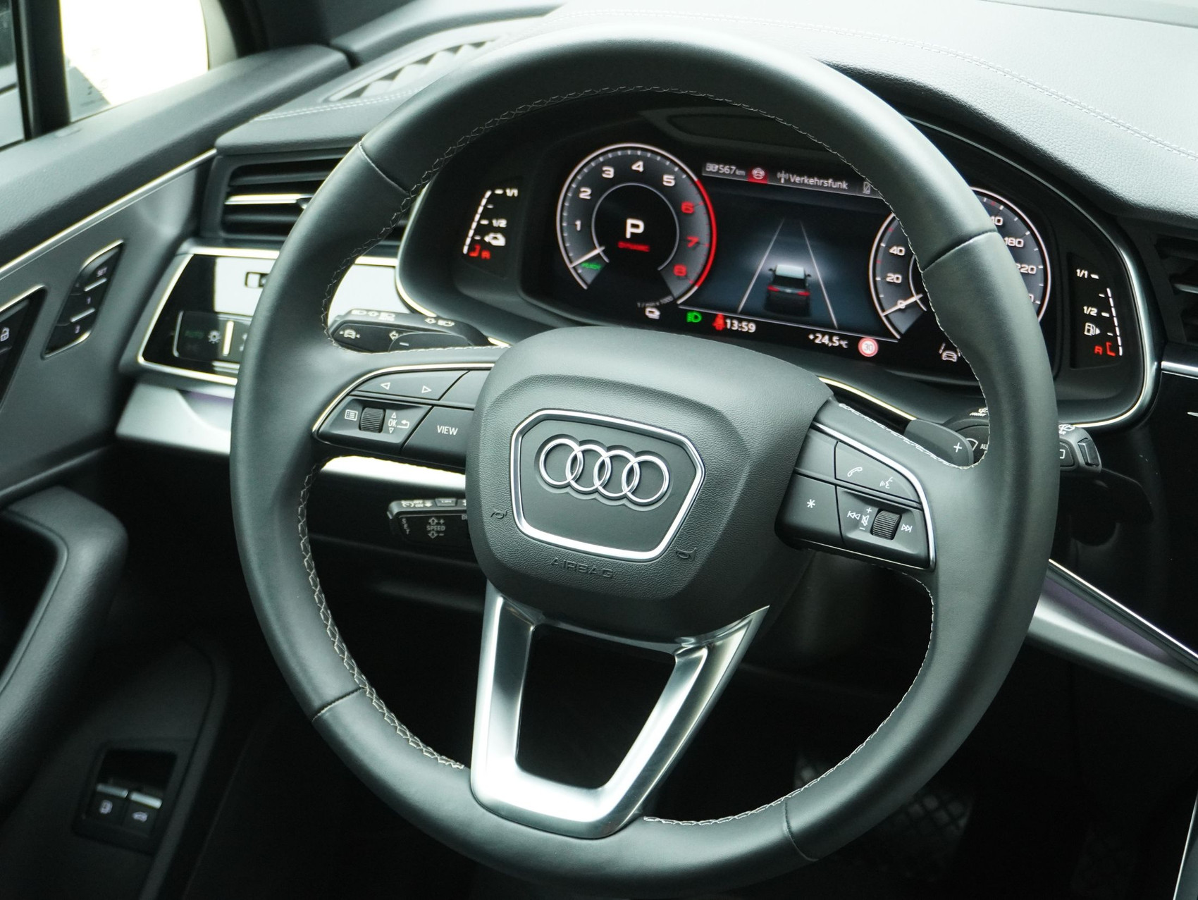 AUDI Q7 SUV 55 TFSI e S Line quattro T-Tronic **Audi Garantie bis 10.2029**