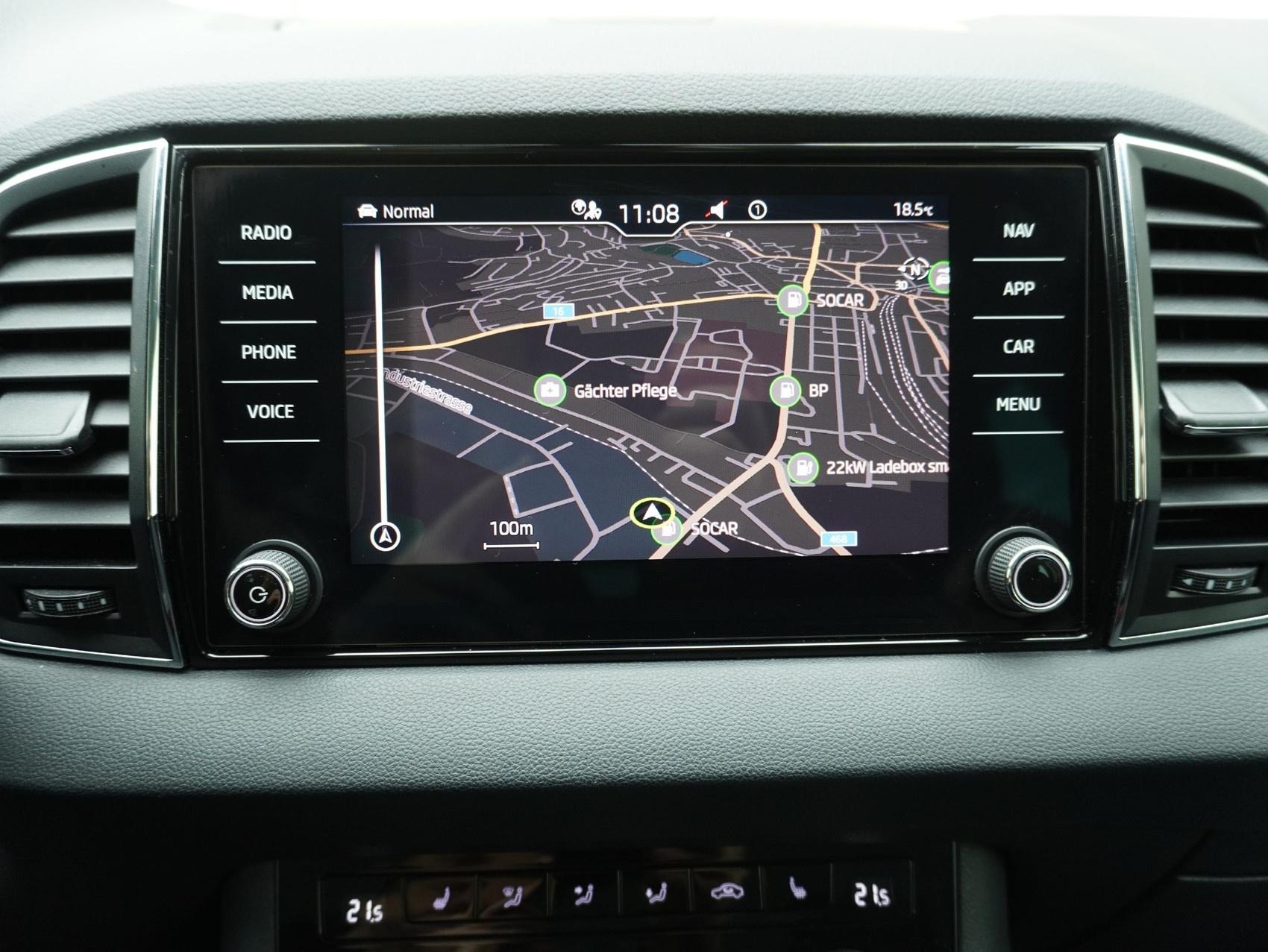 SKODA Karoq 1.5 TSI DSG Style