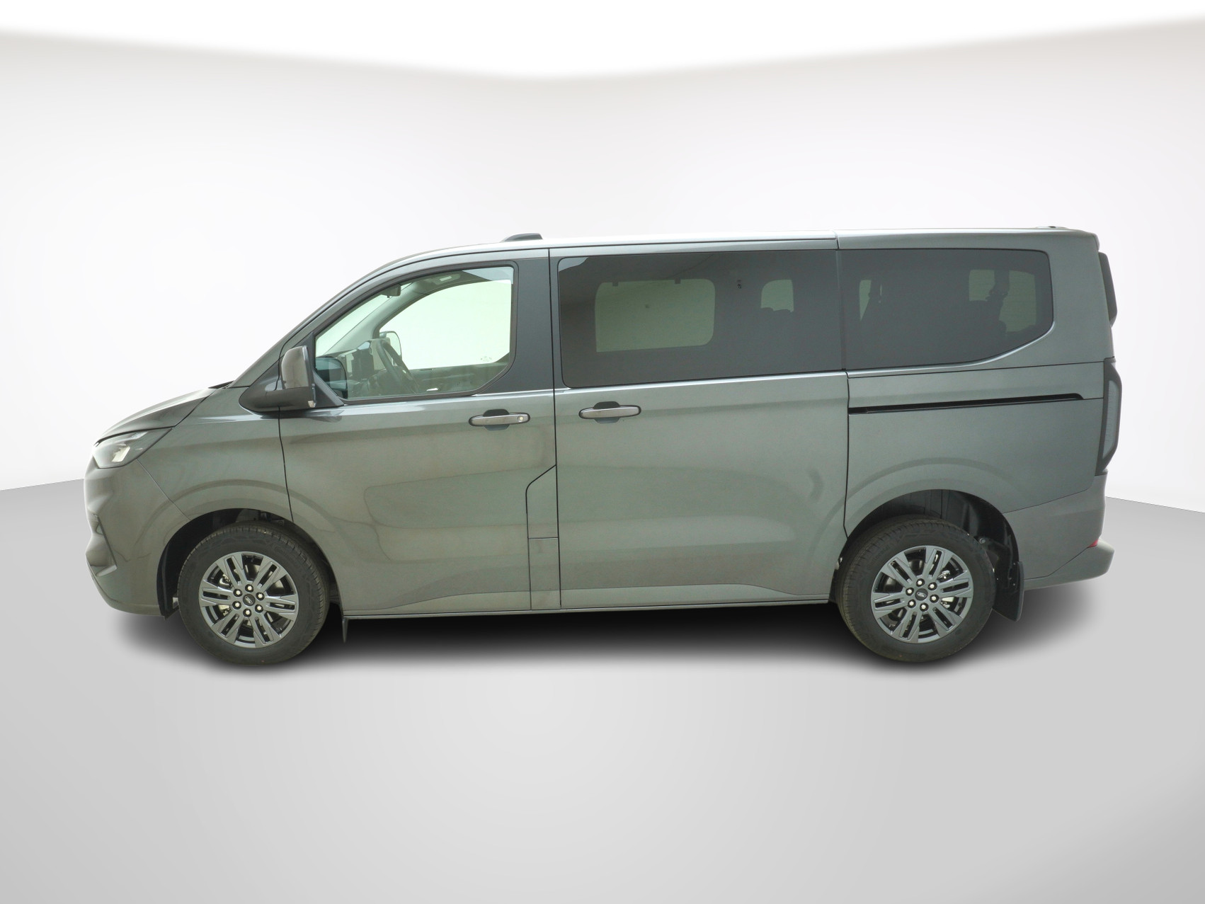 FORD Tourneo Custom 320 L1 2.0 TDCI 4×4 Titanium
