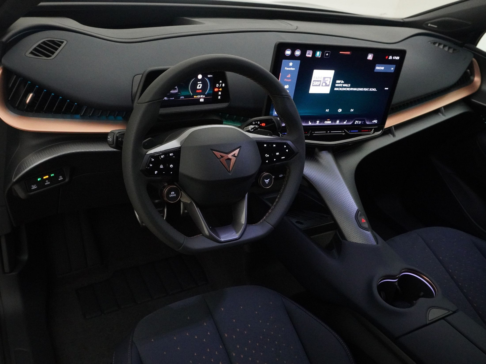 CUPRA Tavascan VZ Adrenaline