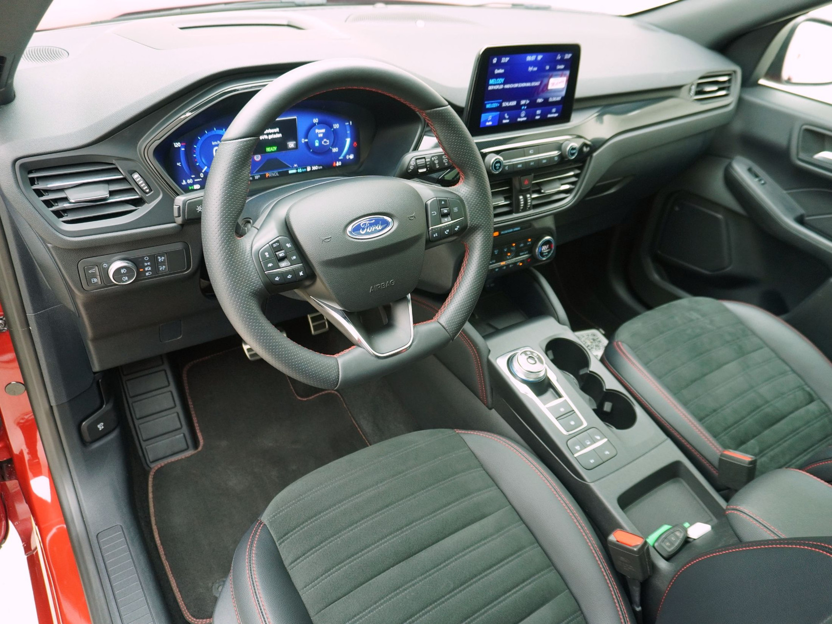 FORD Kuga 2.5 Plug-in Hybrid ST-Line X