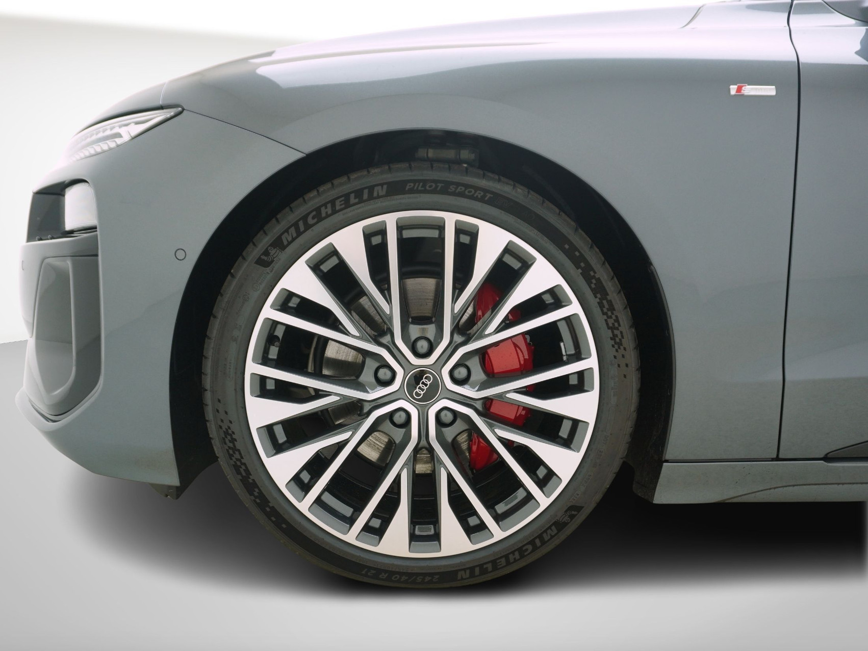 AUDI A6 e-tron Avant quattro S line