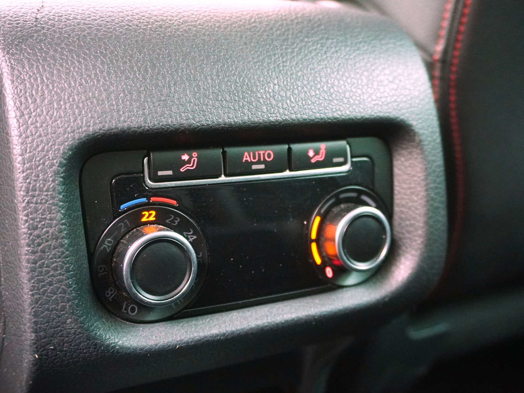 SEAT Alhambra 2.0 TDI DSG Hola FR 4×4