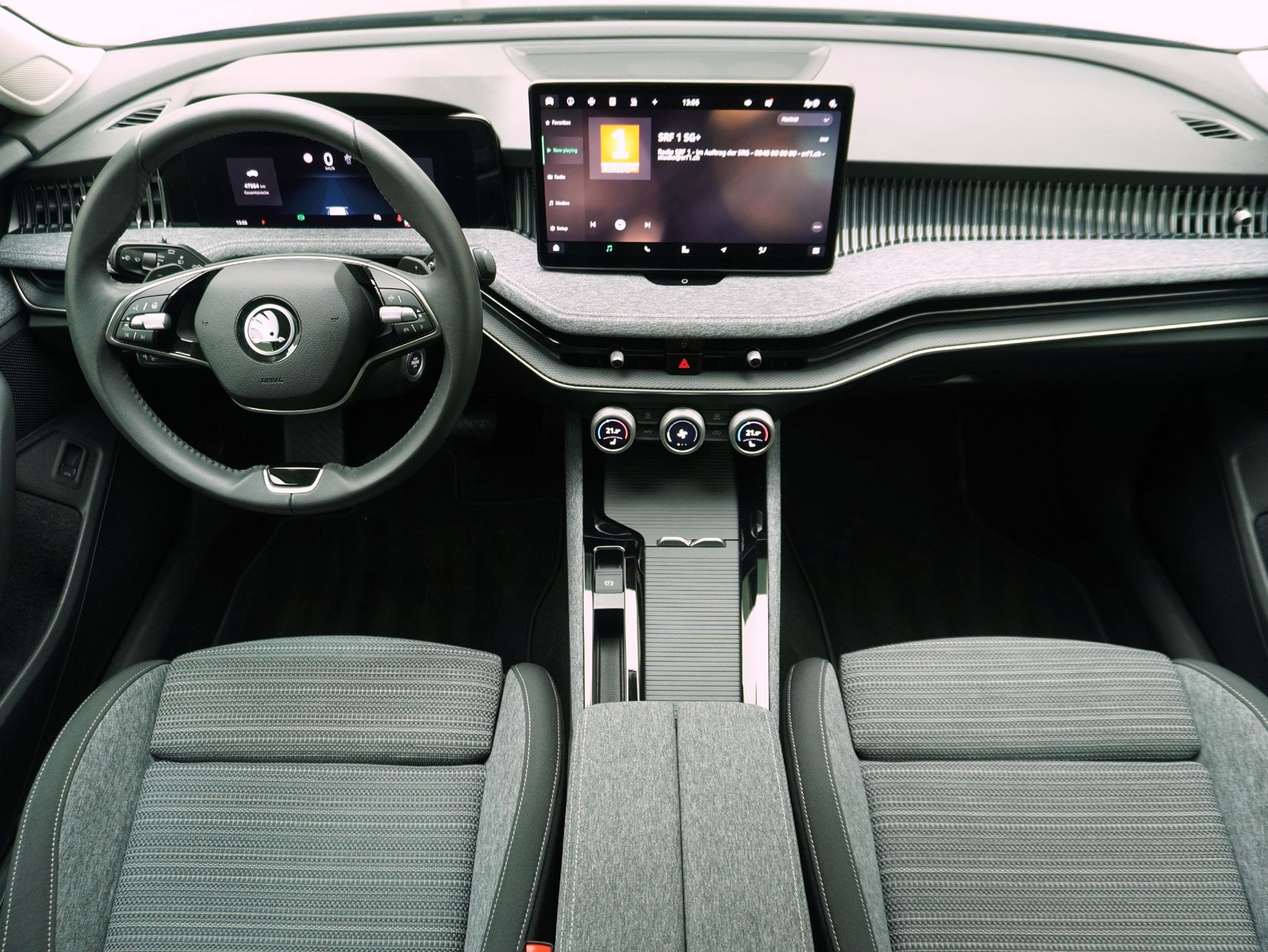 SKODA Superb 2.0 TDI DSG Selection Loft 4×4