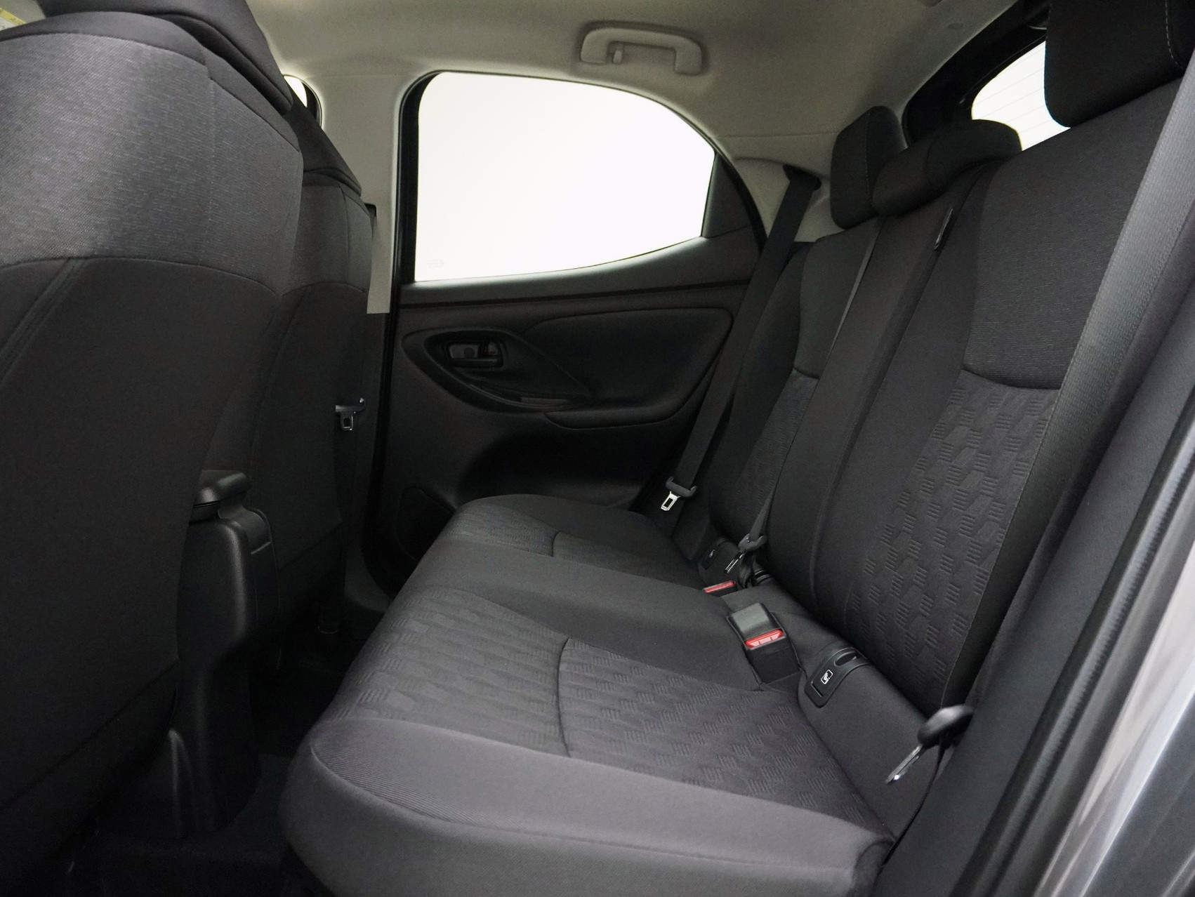 TOYOTA Yaris 1.5 VVT-i HSD Trend ** mit Lenkradheizung **