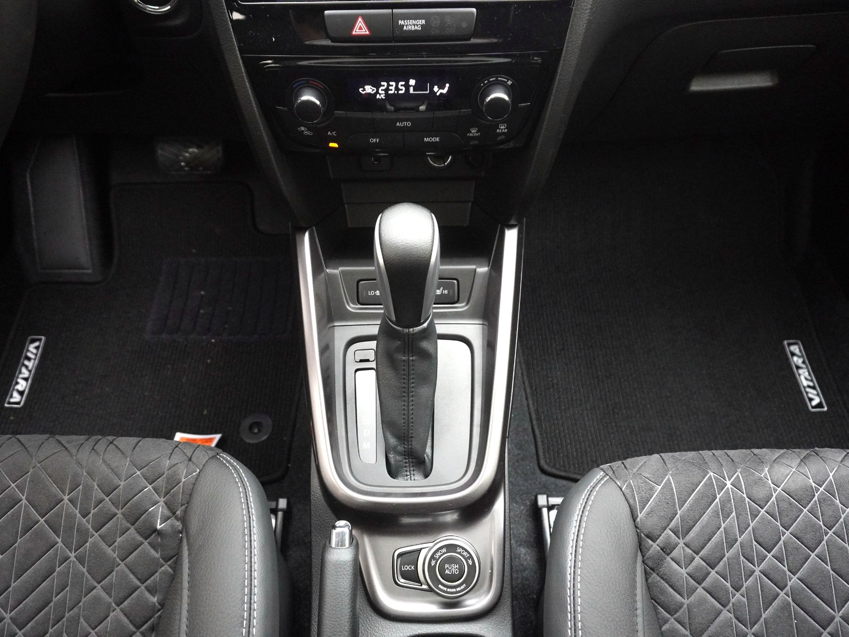 SUZUKI Vitara 1.4 T Compact Top Hybrid 4×4