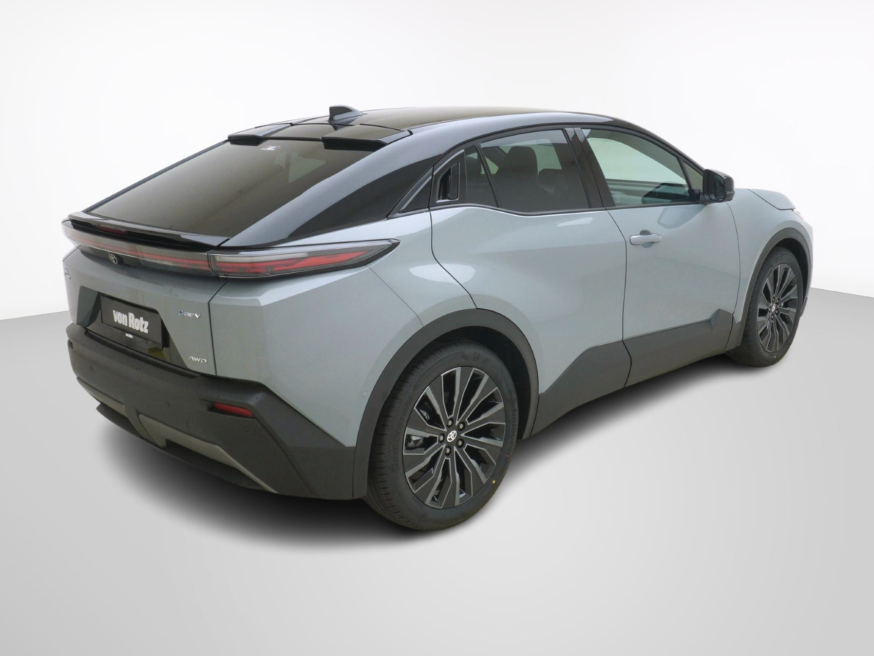 TOYOTA C-HR+ 77 kWh AWD Premium ** 22KW Ladung **