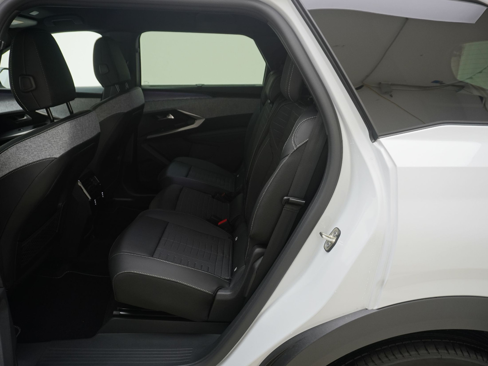 PEUGEOT 5008 1.2 Hybrid GT 7Plätzer